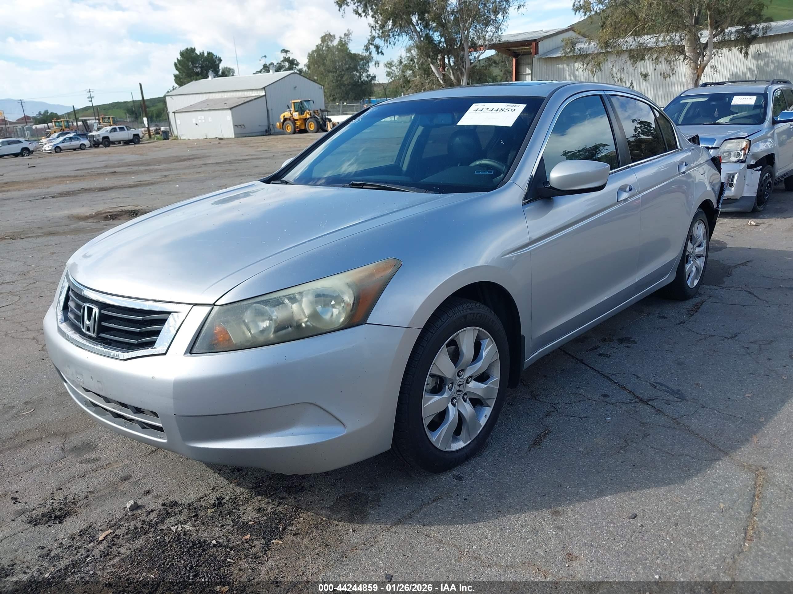 HONDA ACCORD image 2