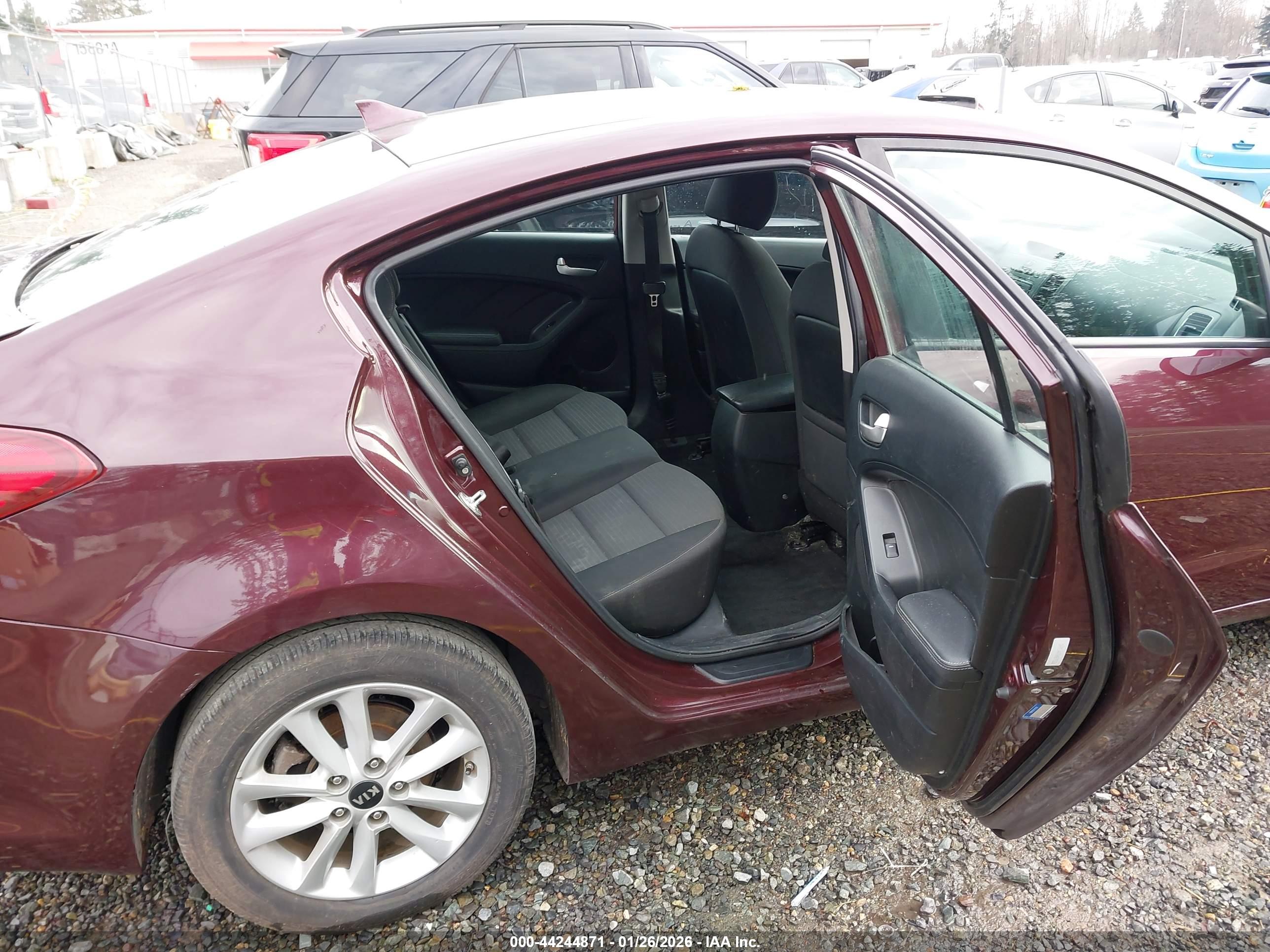KIA FORTE image 8