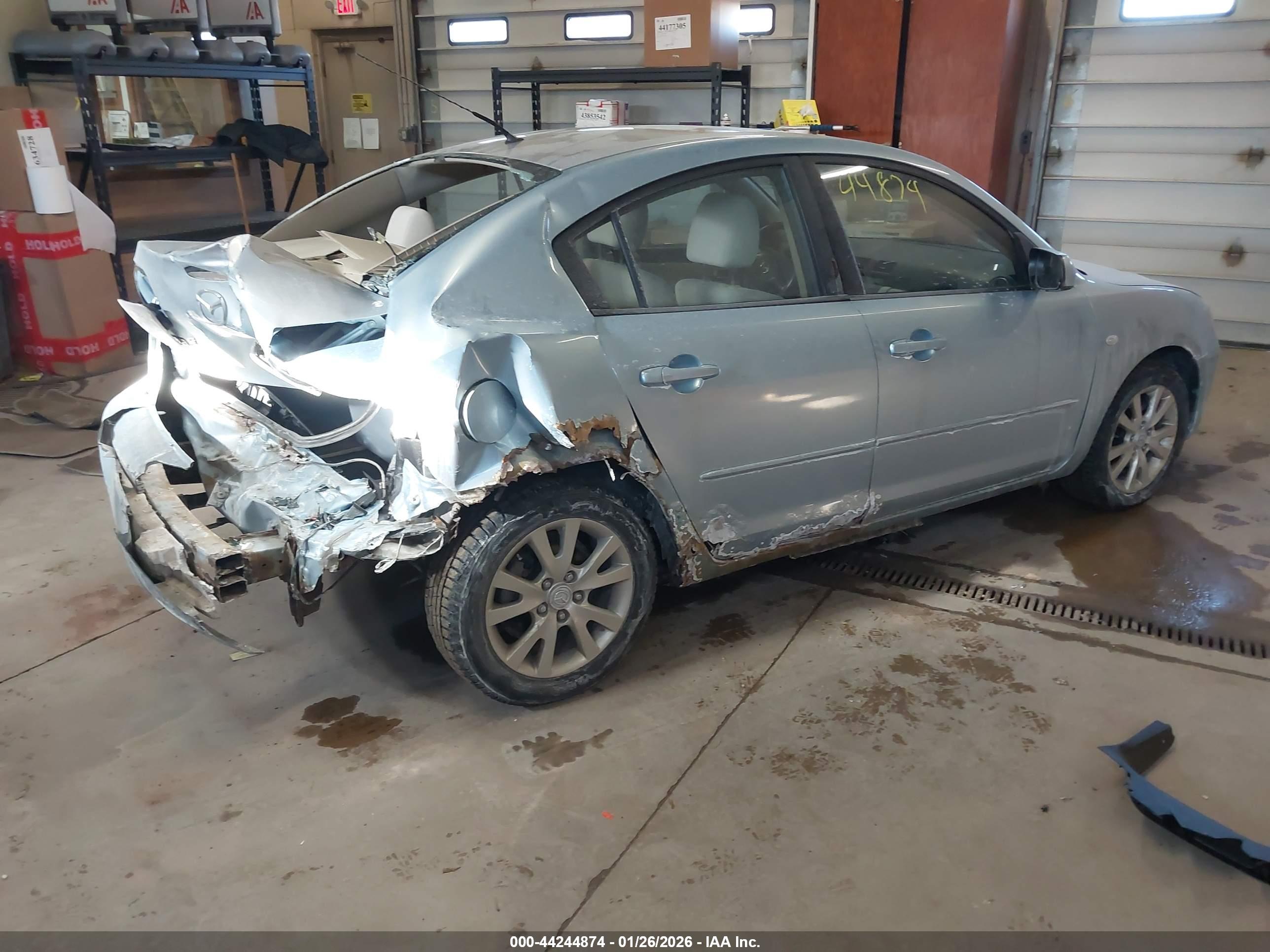 MAZDA MAZDA3 image 4