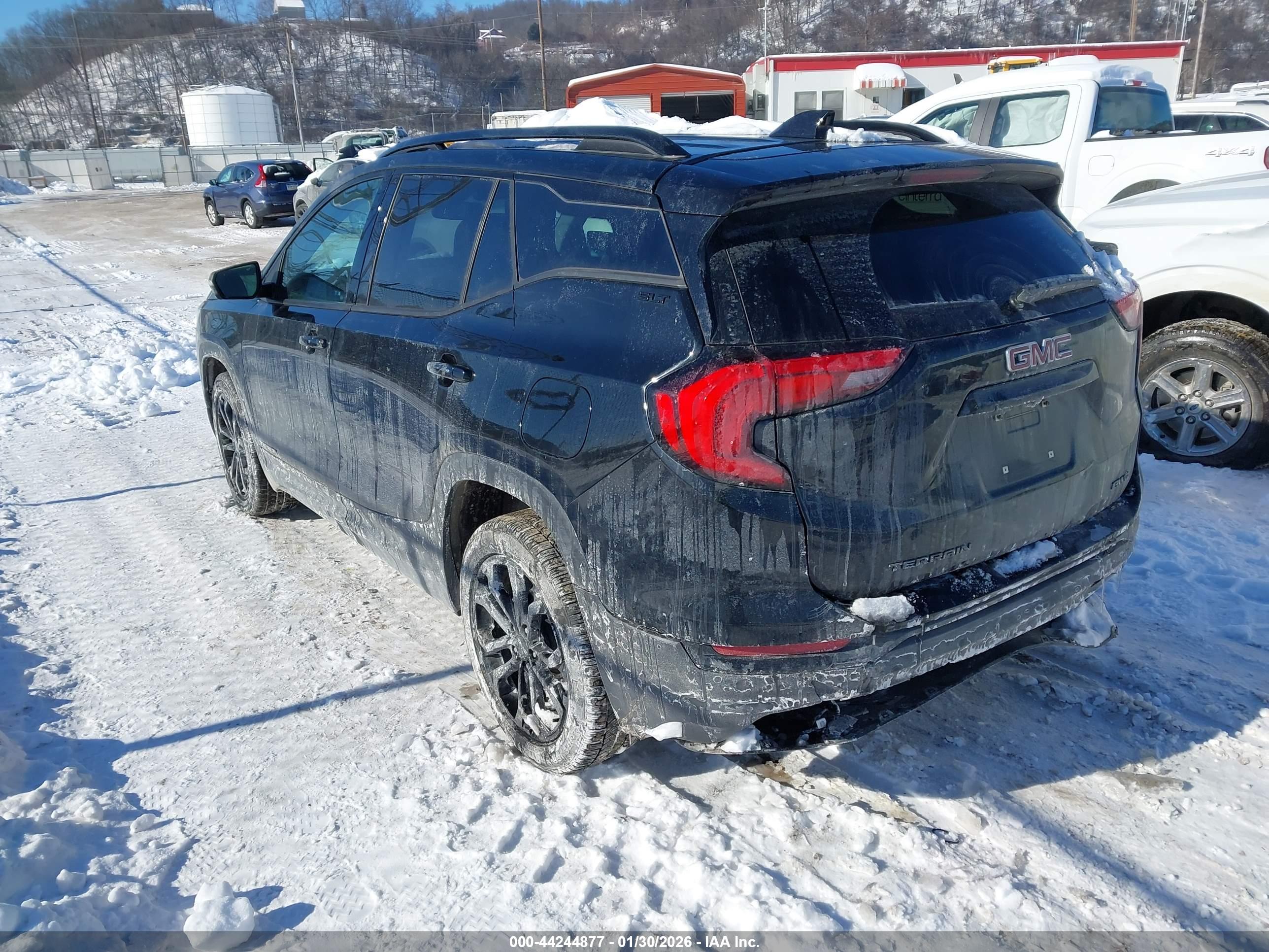 GMC TERRAIN image 3