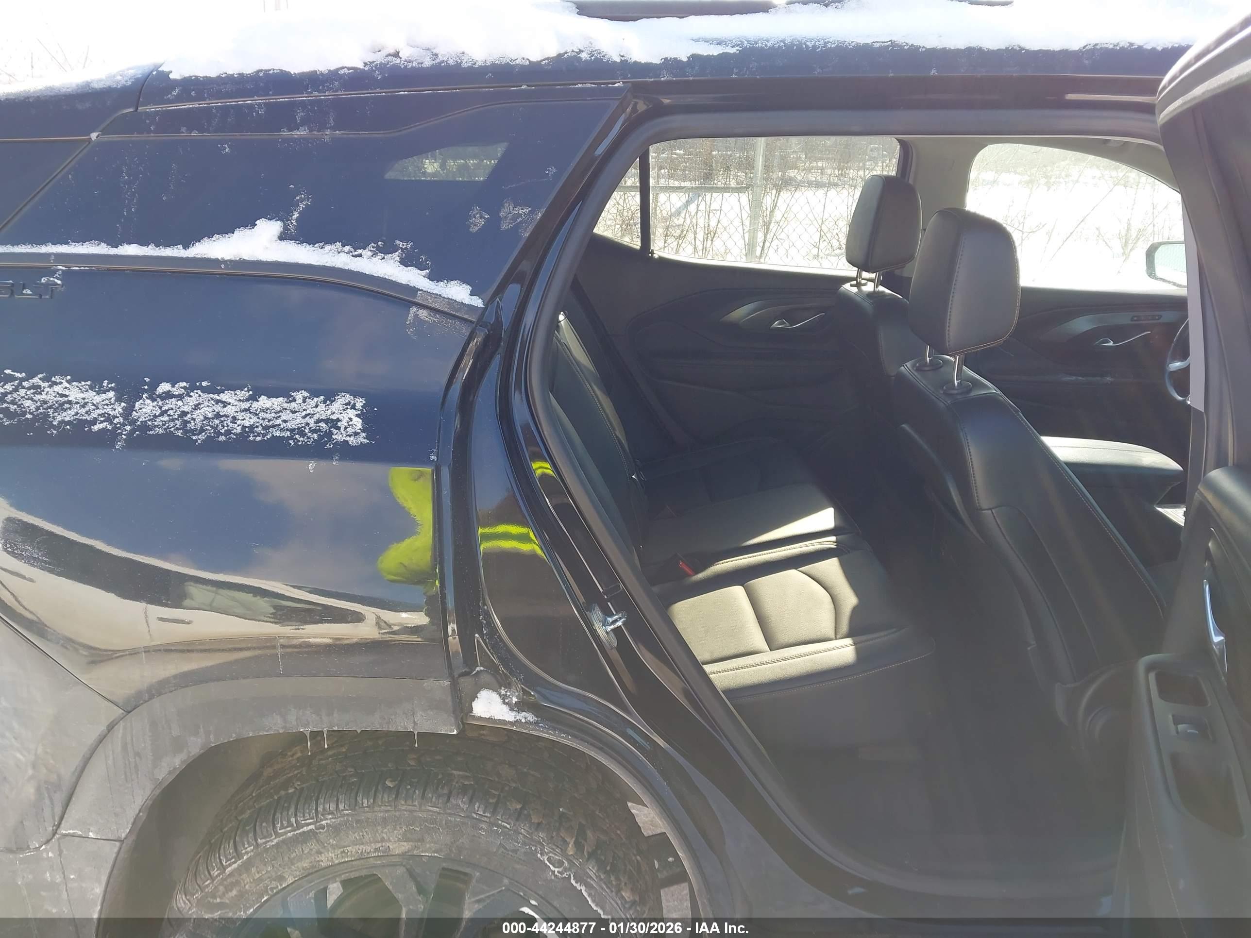 GMC TERRAIN image 8