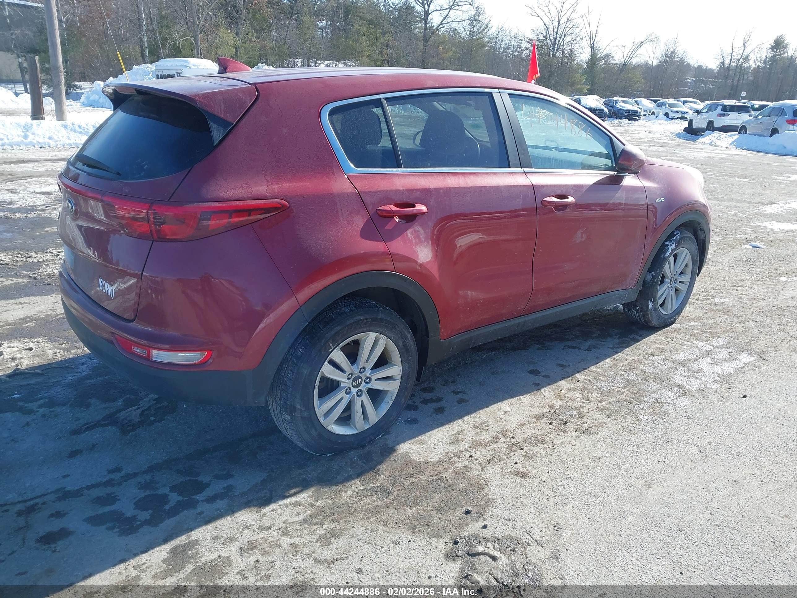 KIA SPORTAGE image 4