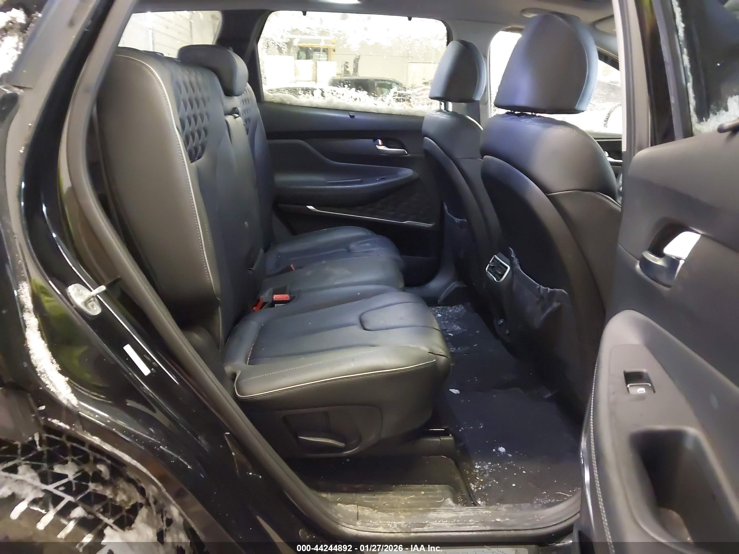 HYUNDAI SANTA image 8