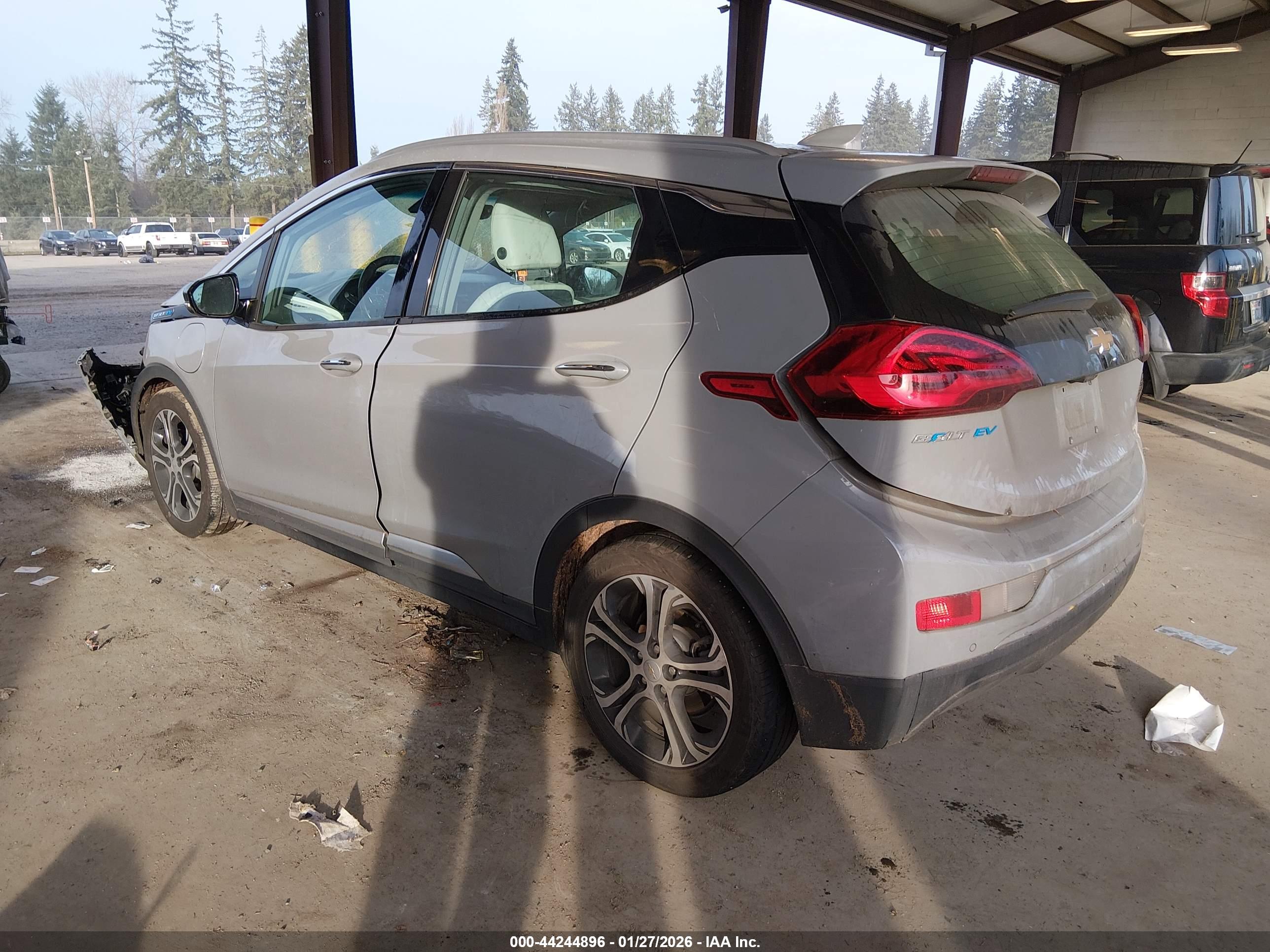 CHEVROLET BOLT image 3