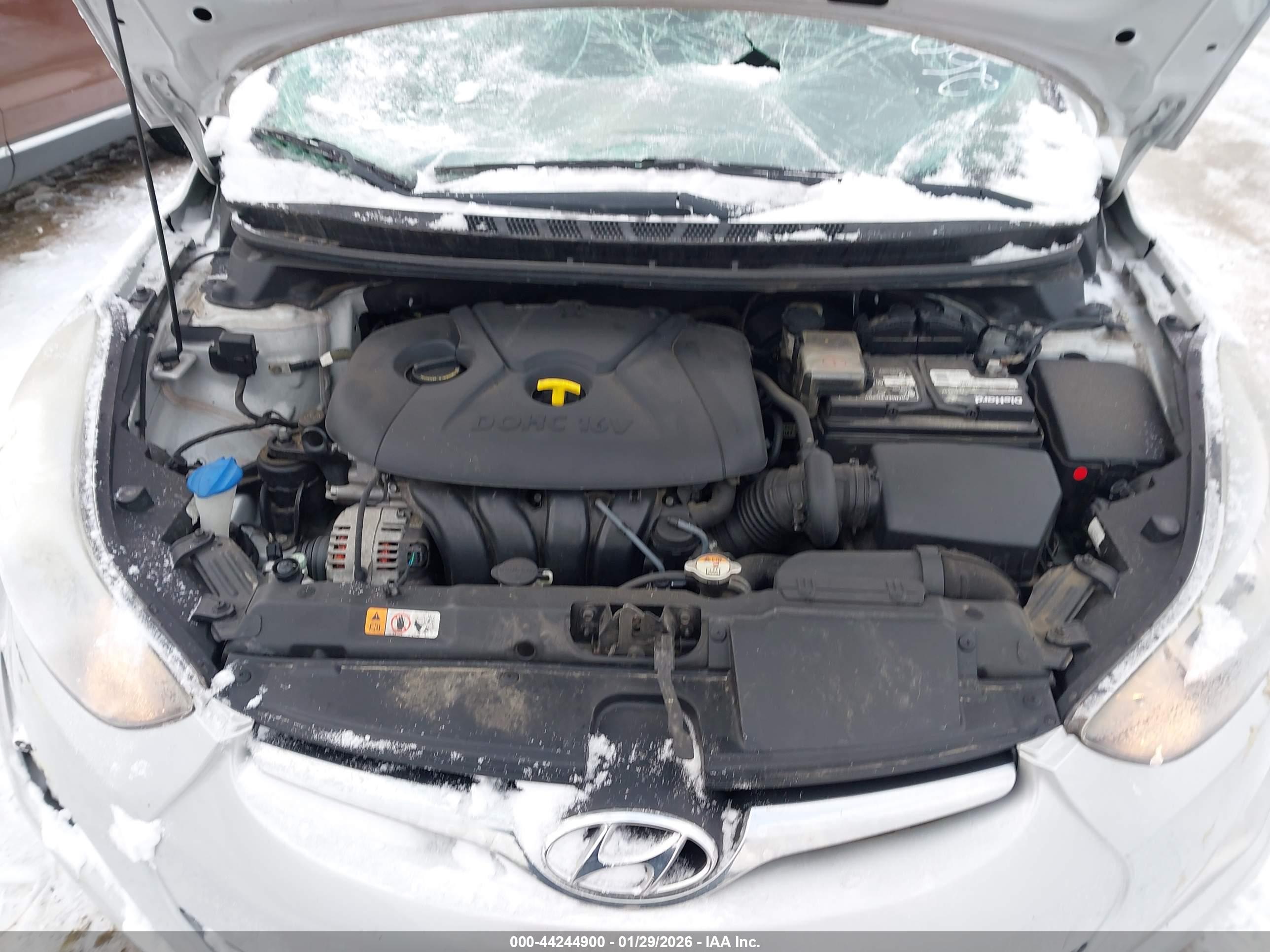 HYUNDAI ELANTRA image 10