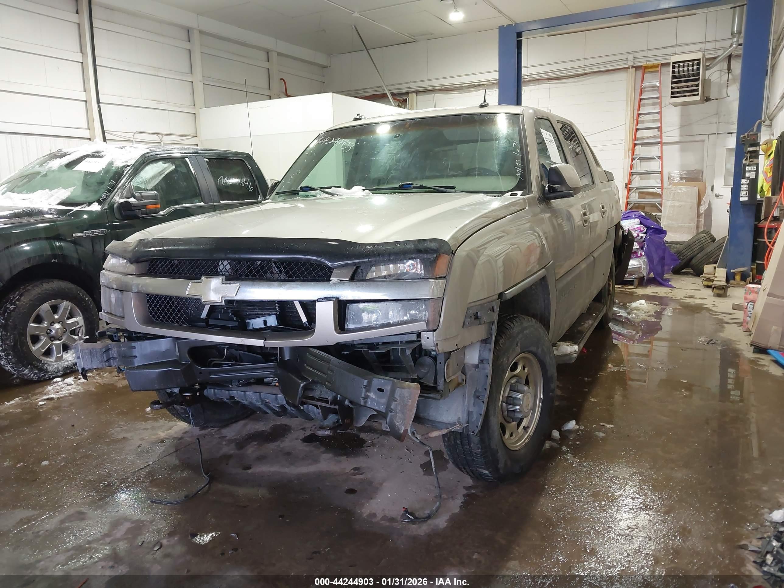 CHEVROLET AVALANCHE image 6