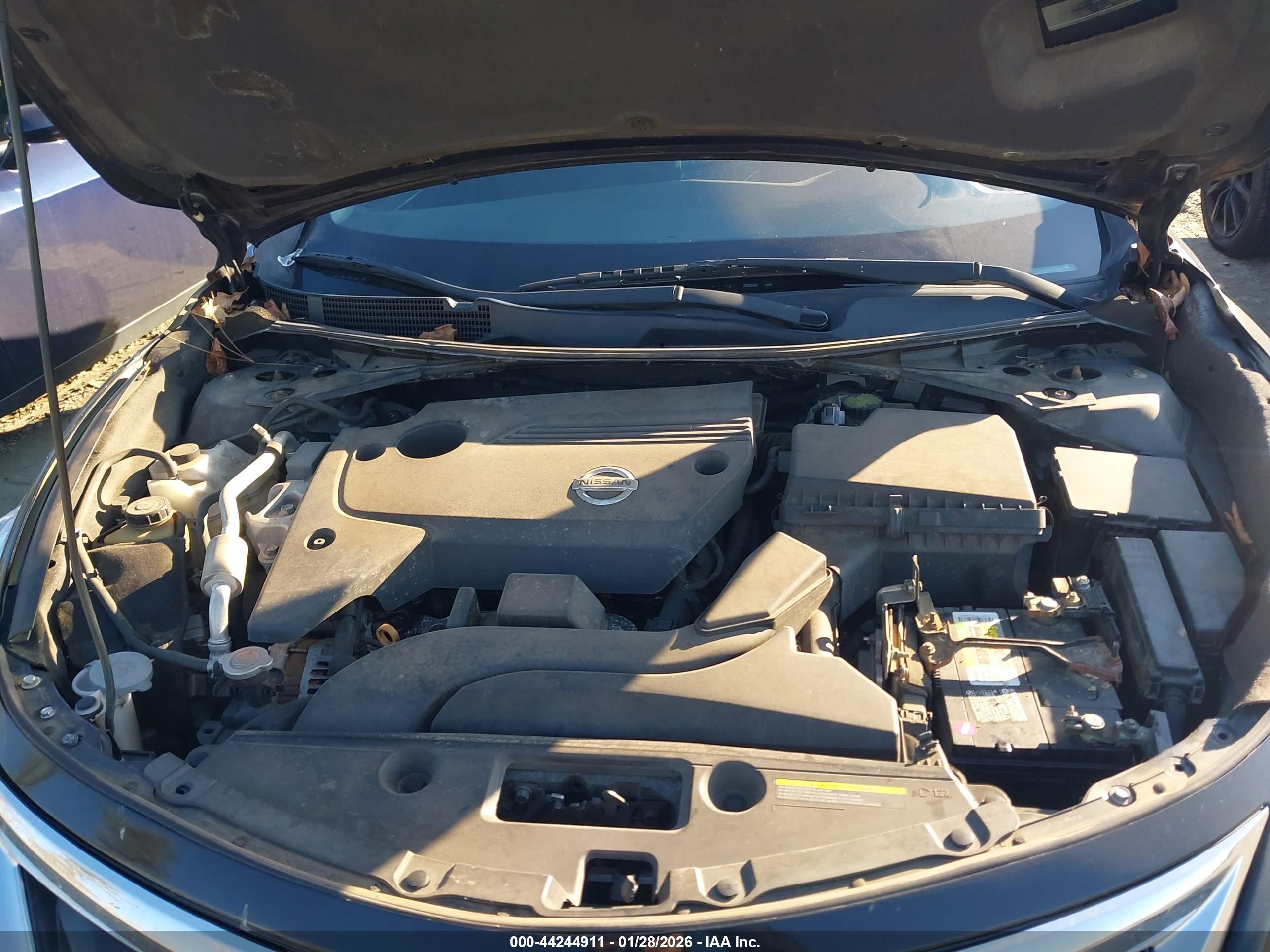 NISSAN ALTIMA image 10