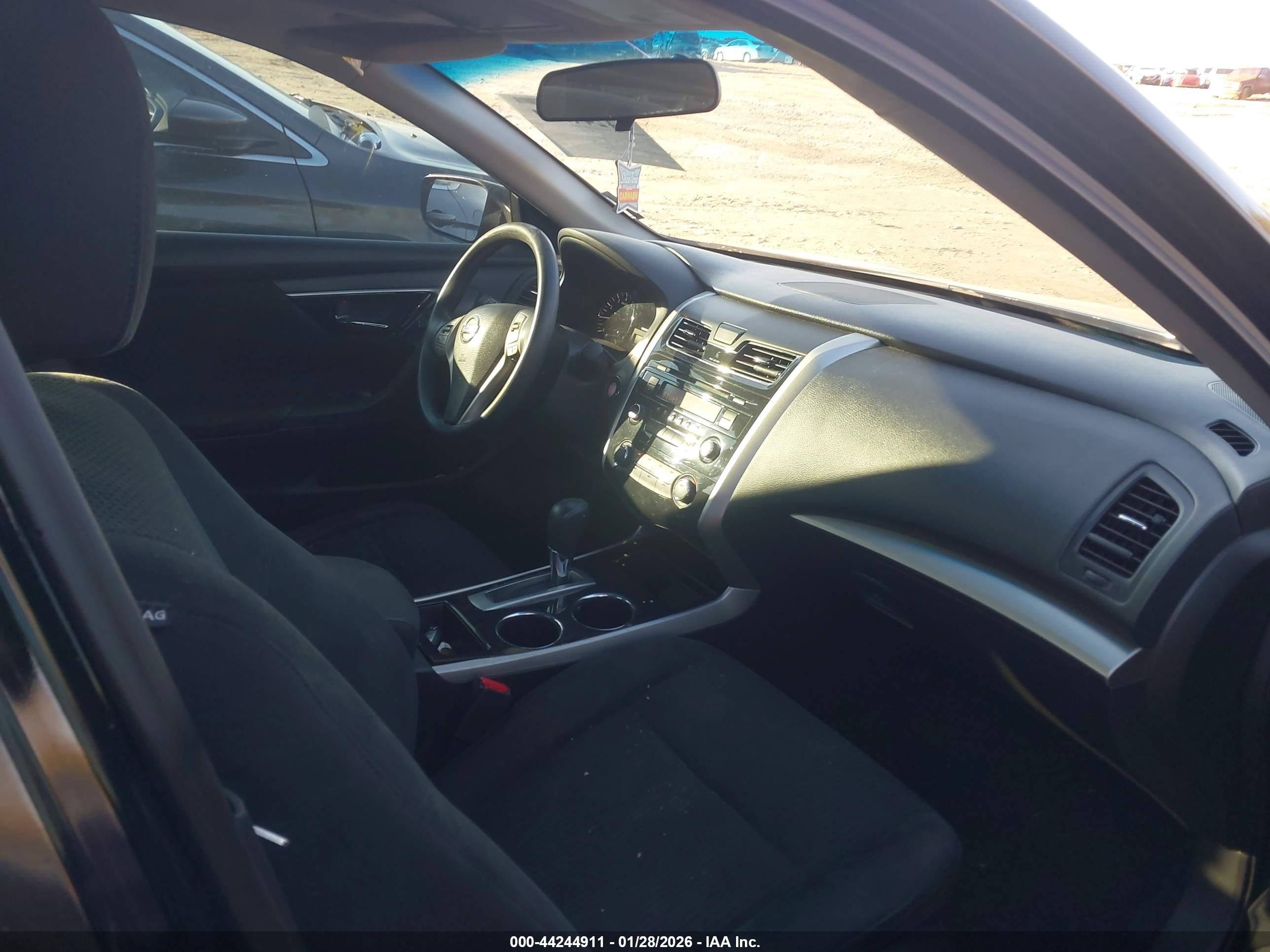 NISSAN ALTIMA image 5