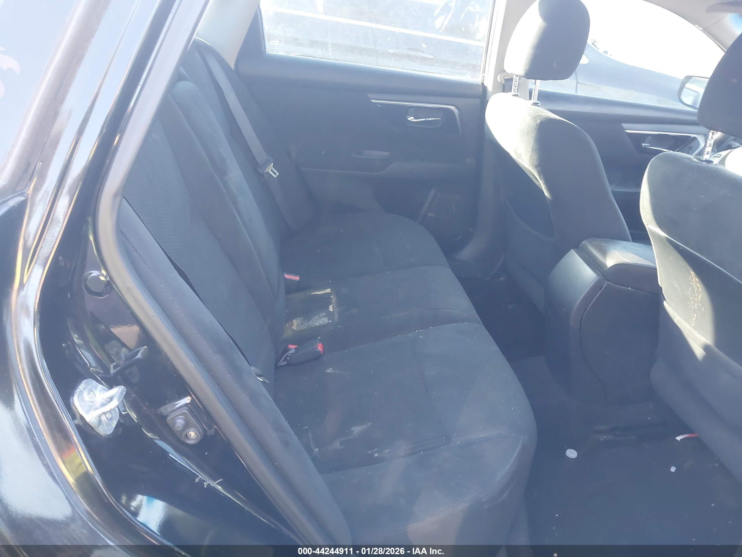 NISSAN ALTIMA image 8