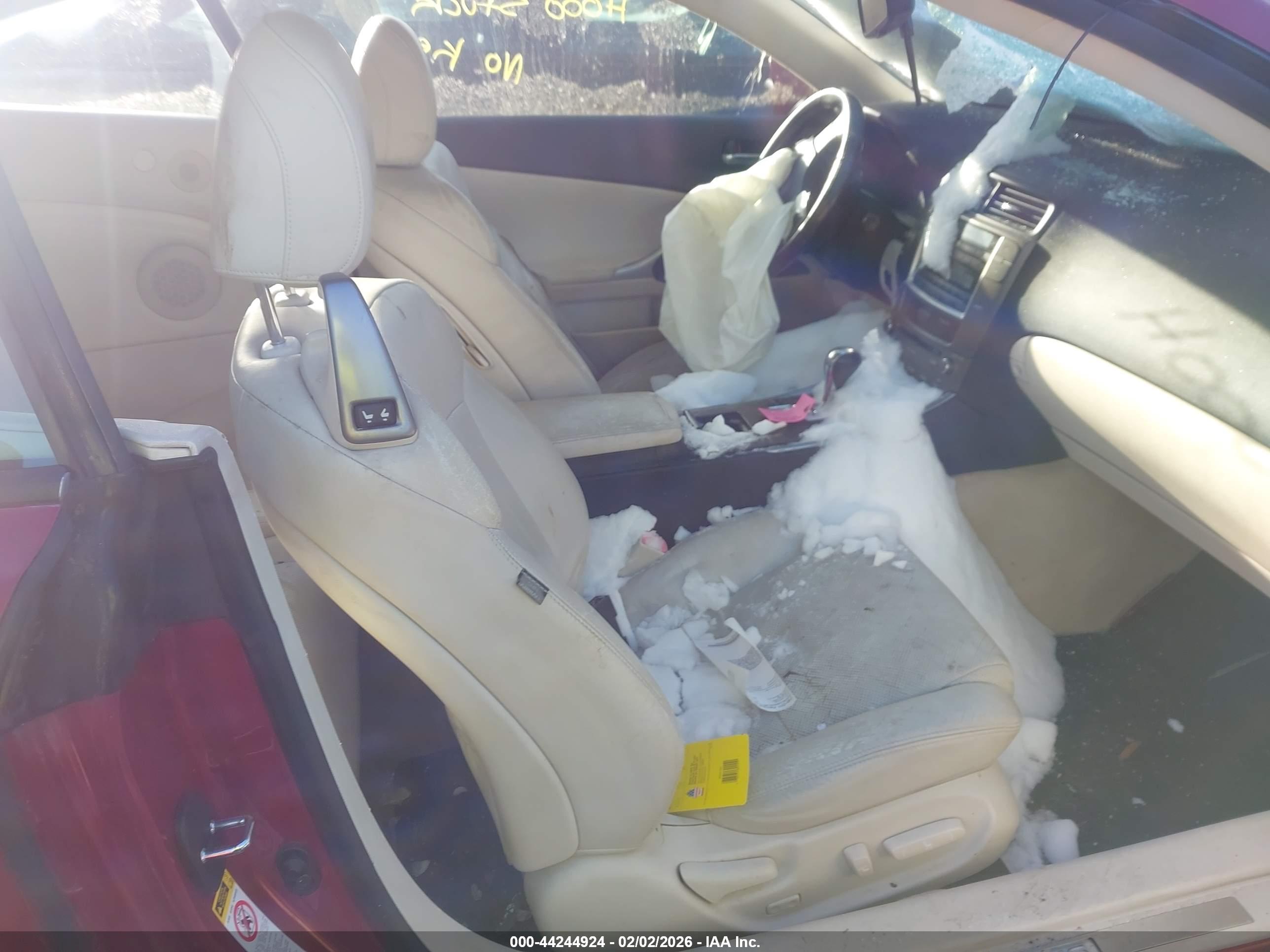 LEXUS IS image 5