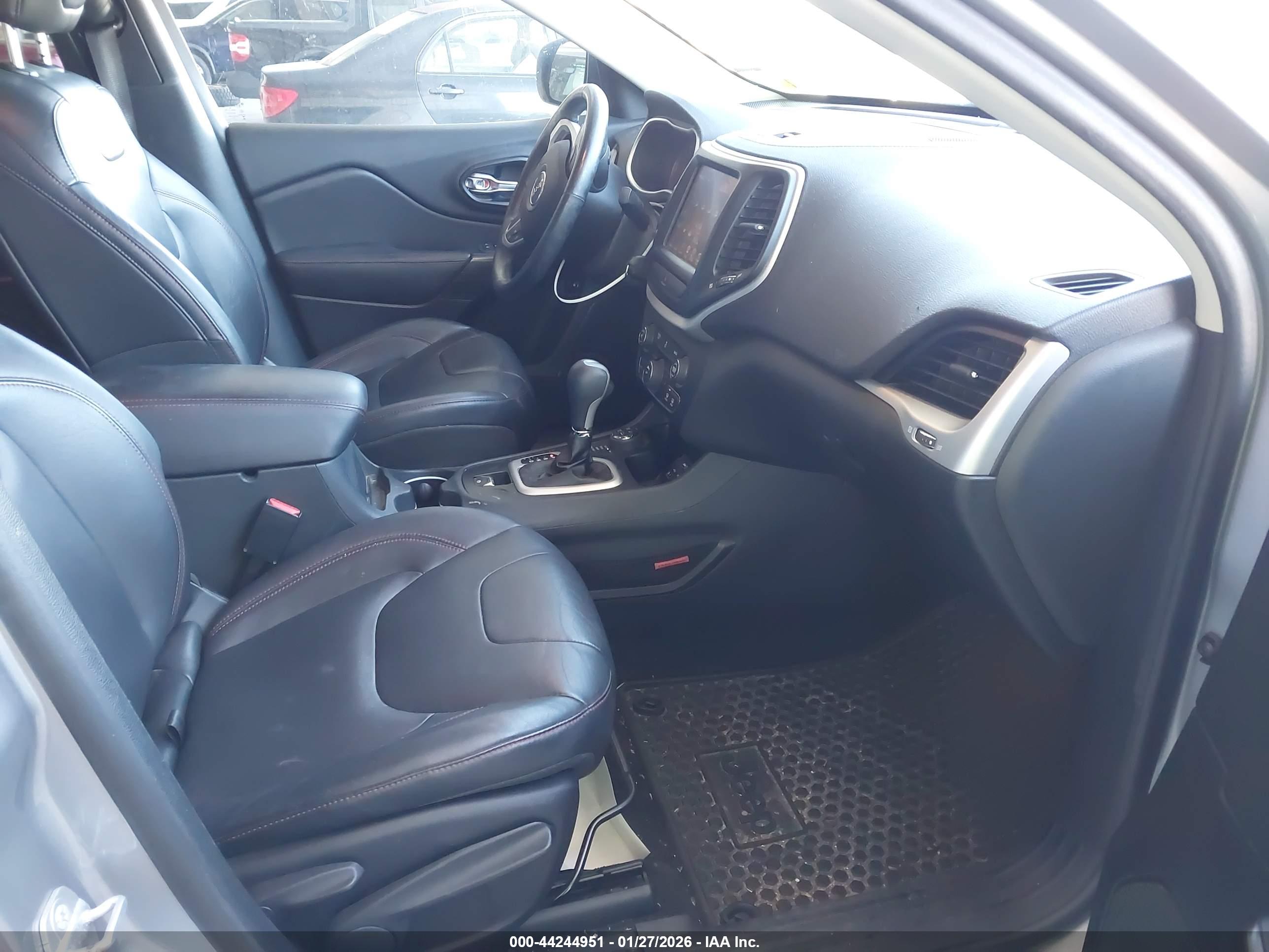 JEEP CHEROKEE image 5