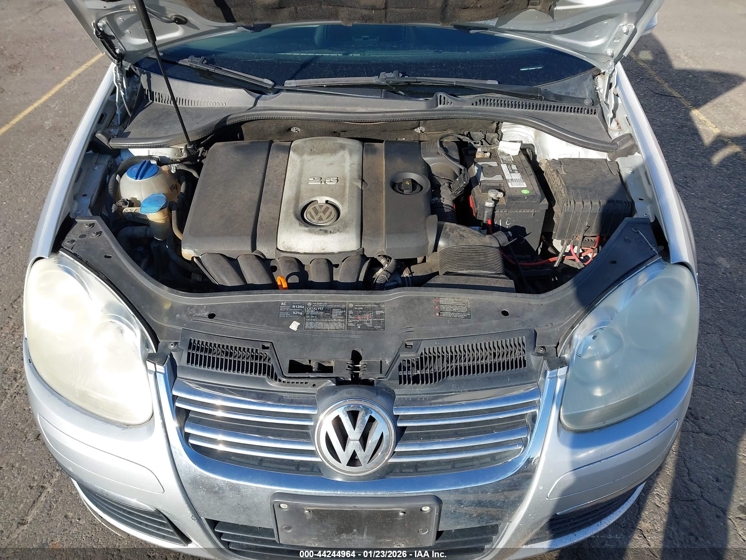 VOLKSWAGEN JETTA image 10