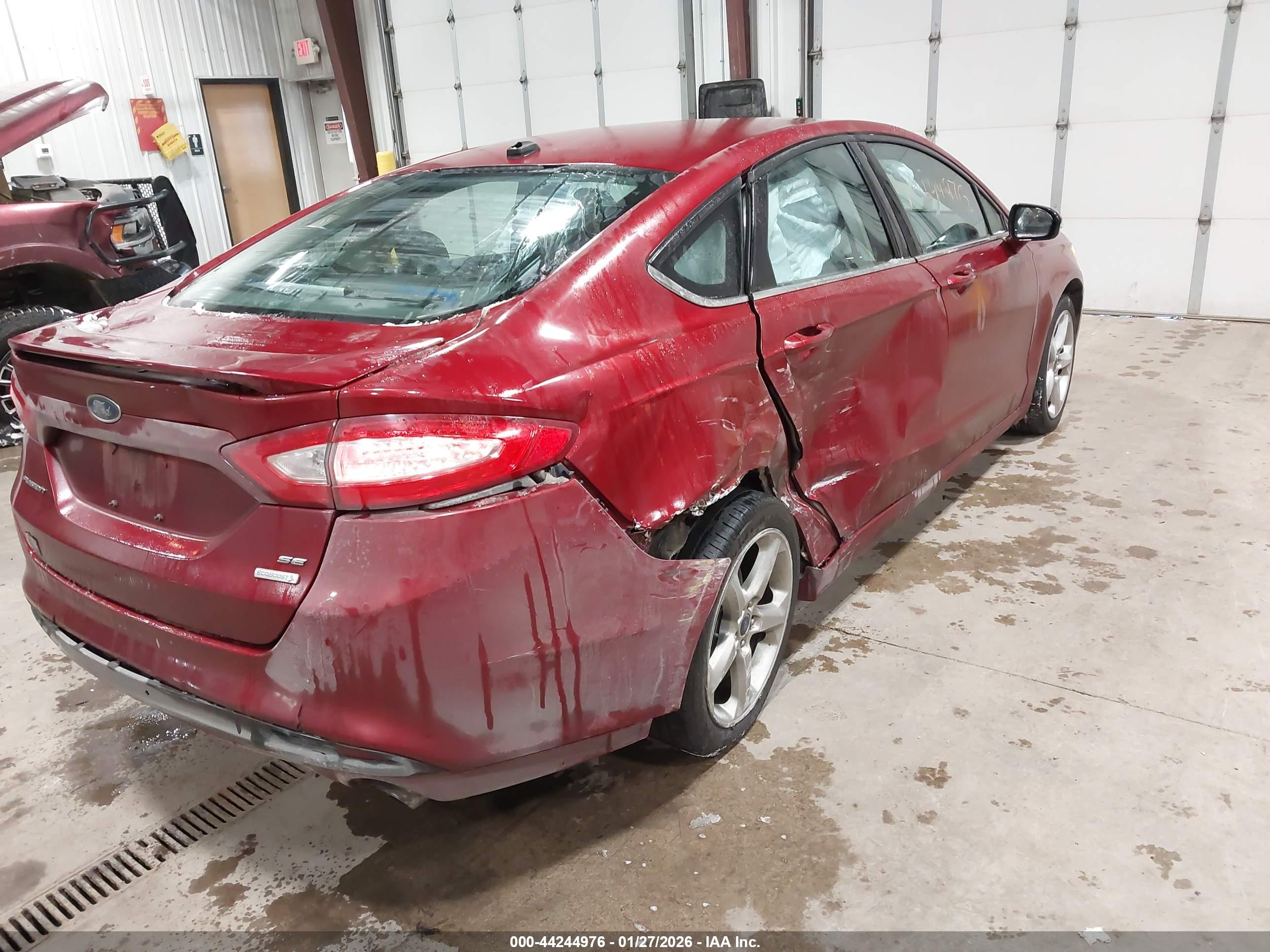 FORD FUSION image 4