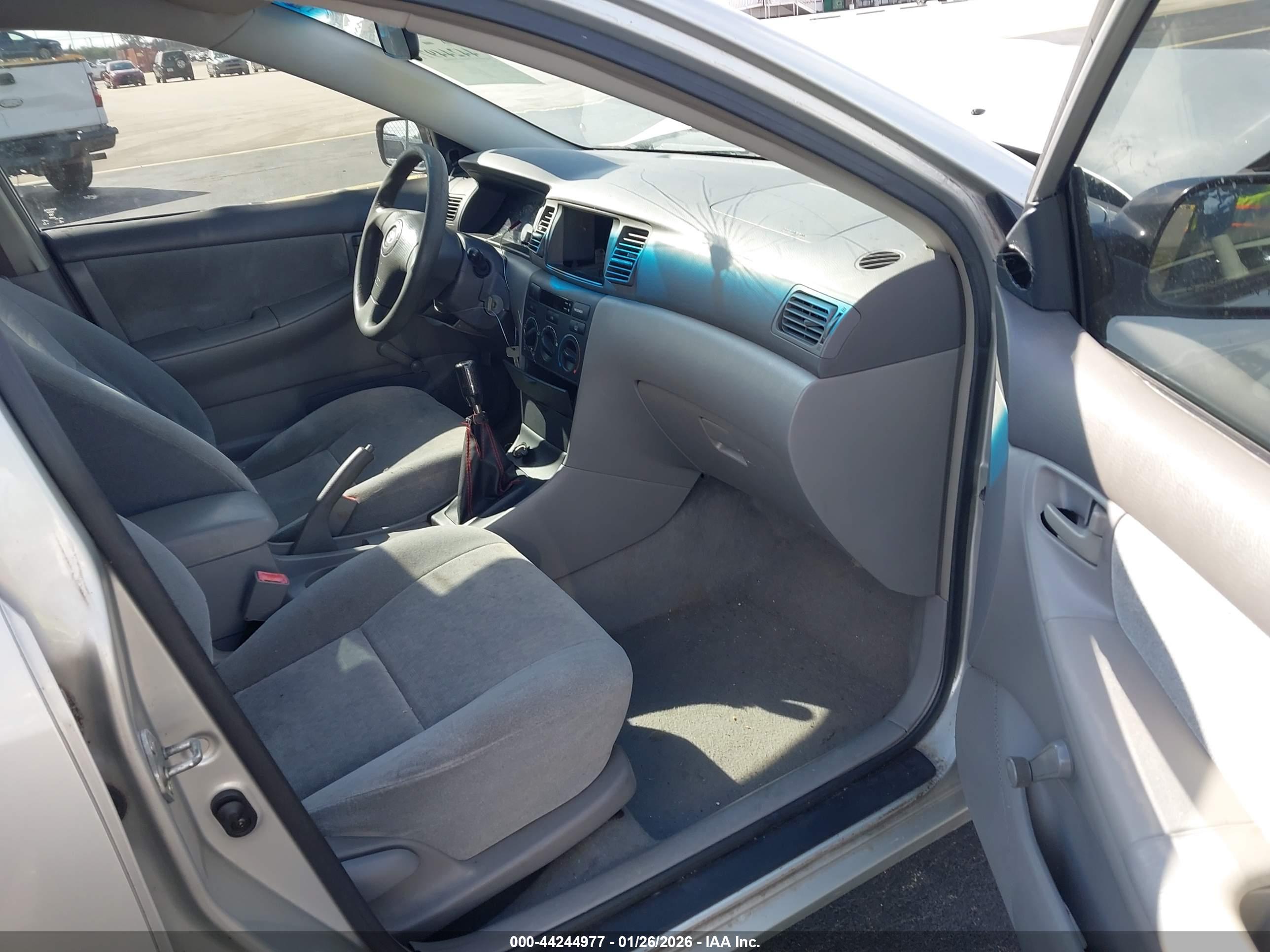TOYOTA COROLLA image 5
