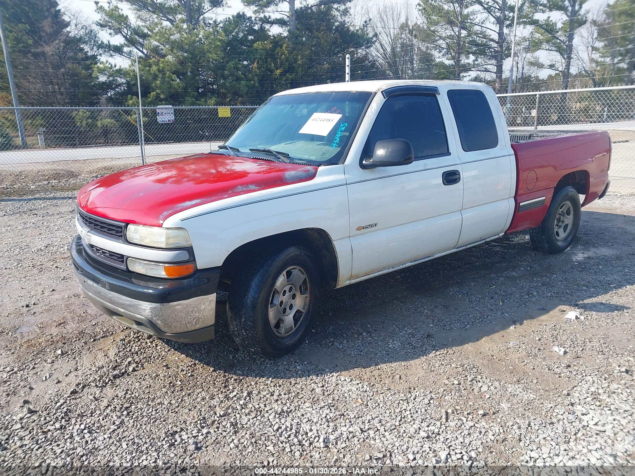 CHEVROLET SILVERADO image 2
