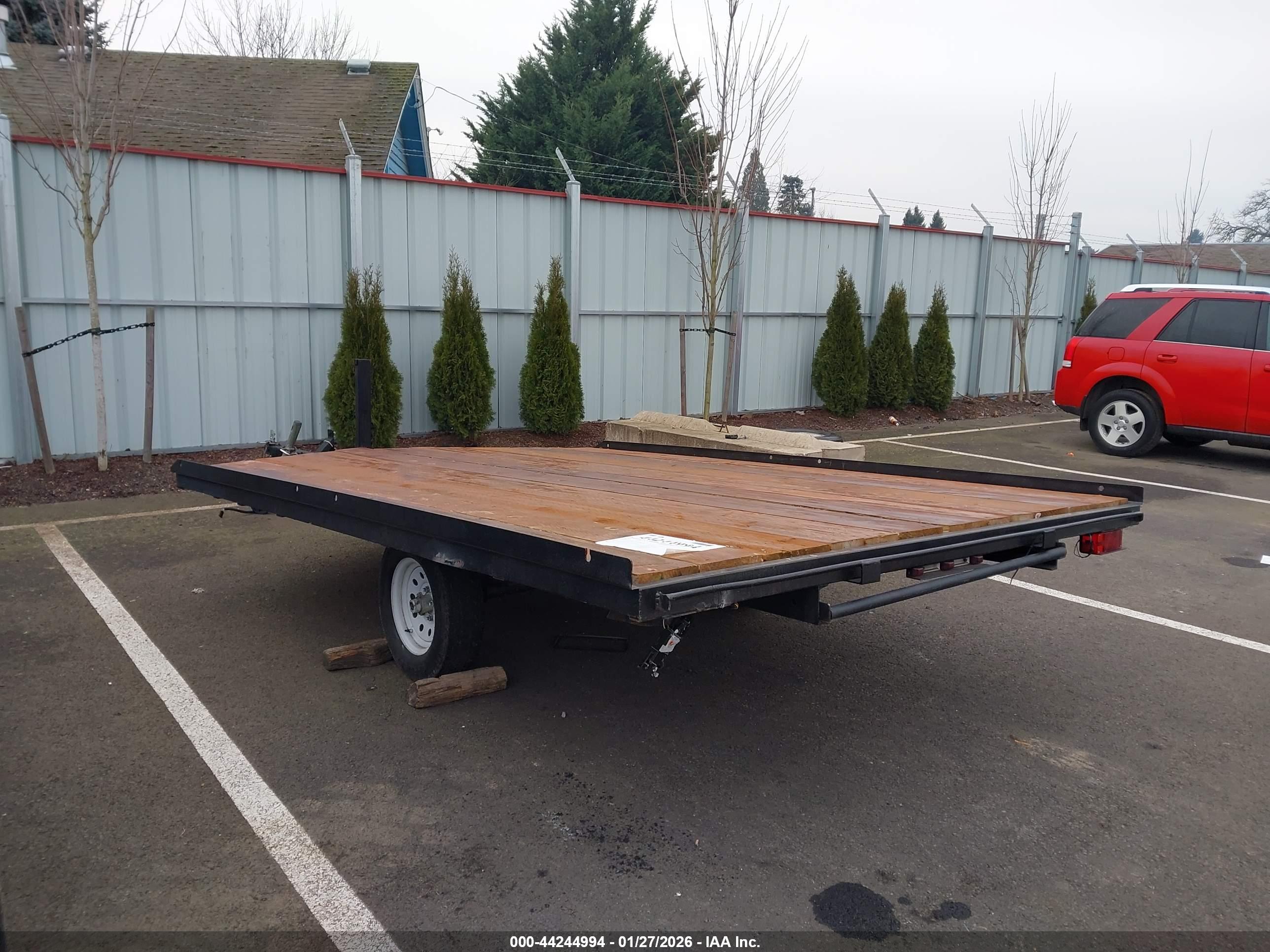 UTILITY TRAILER image 3