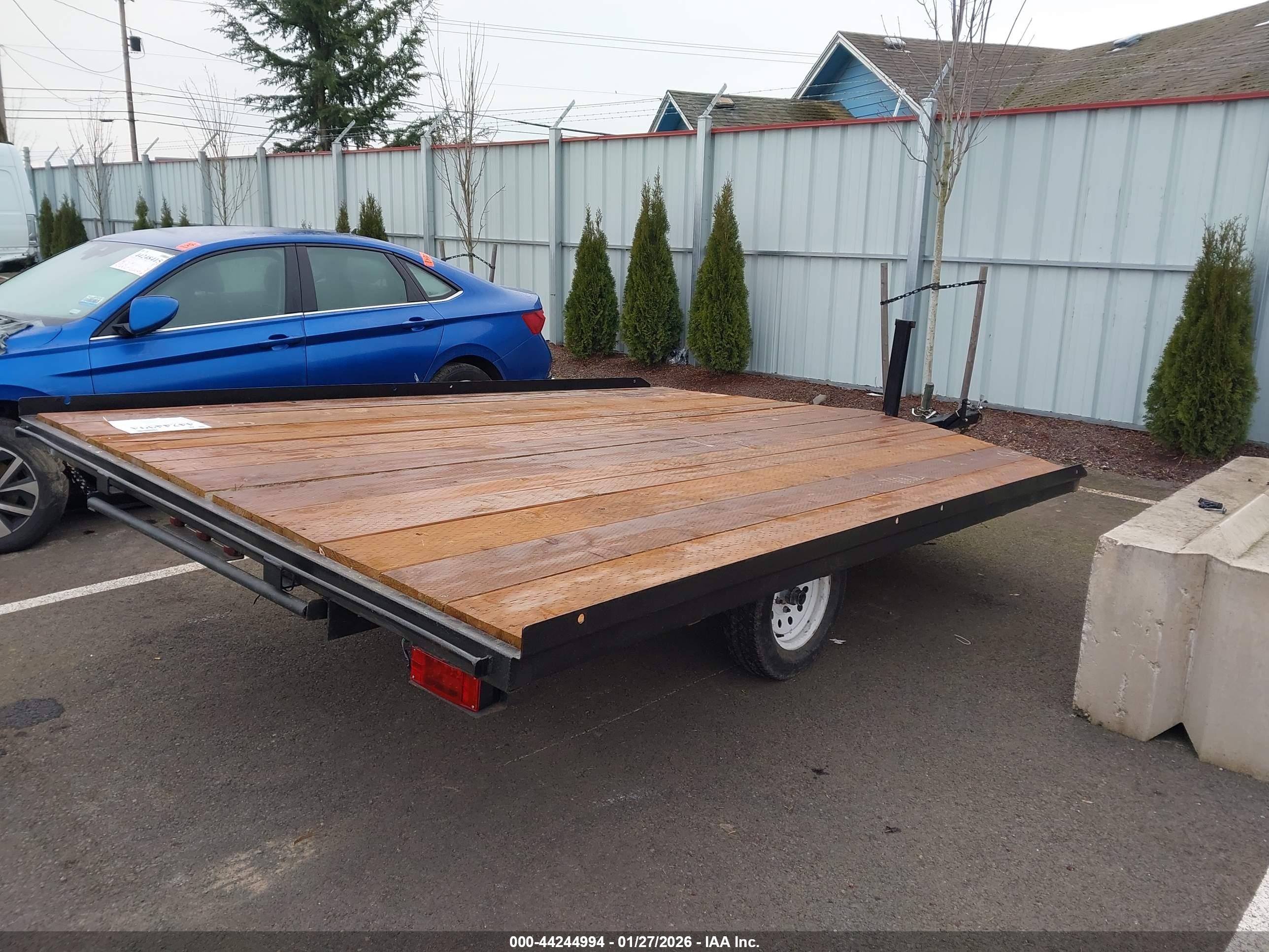 UTILITY TRAILER image 4