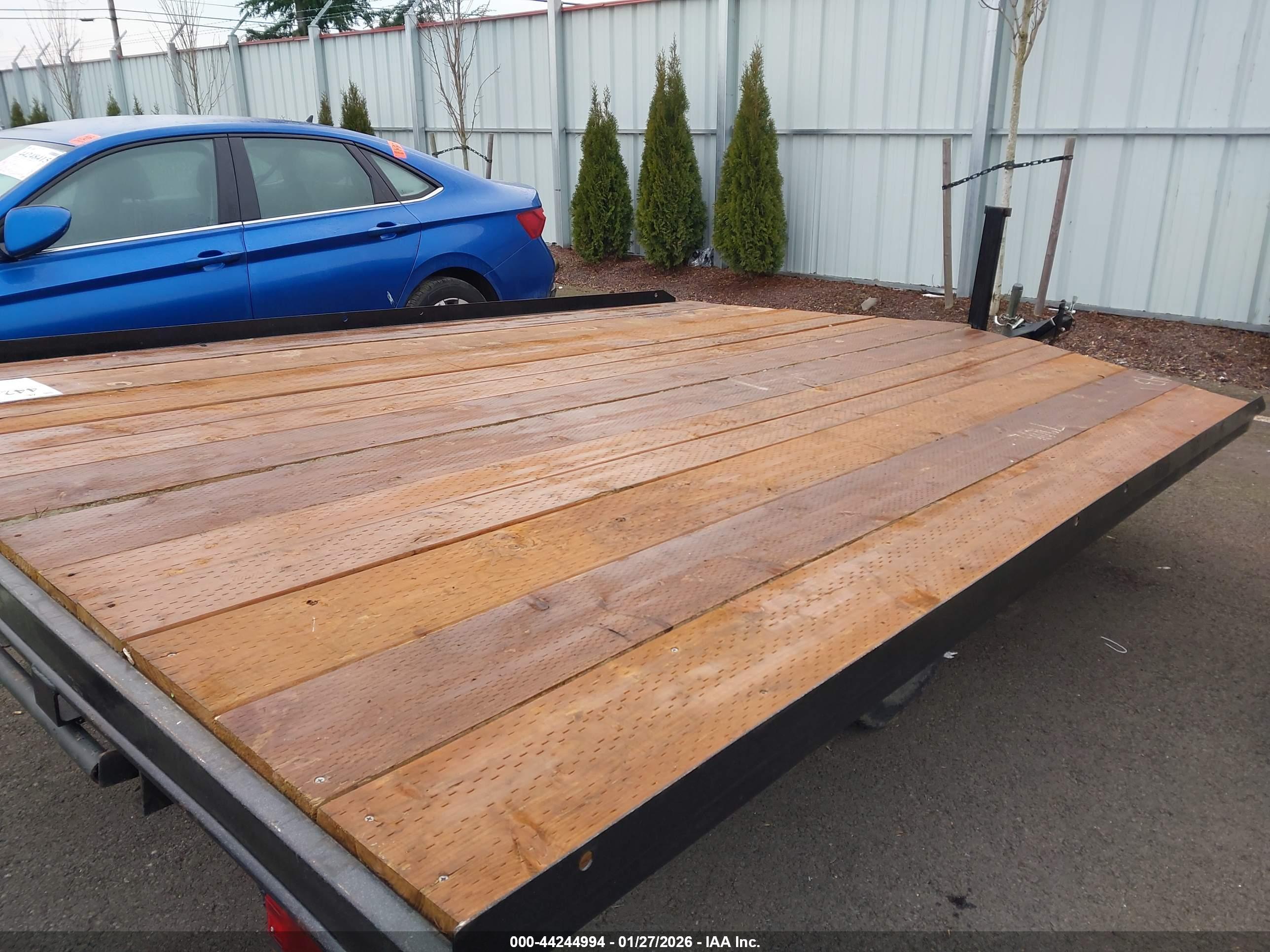 UTILITY TRAILER image 5