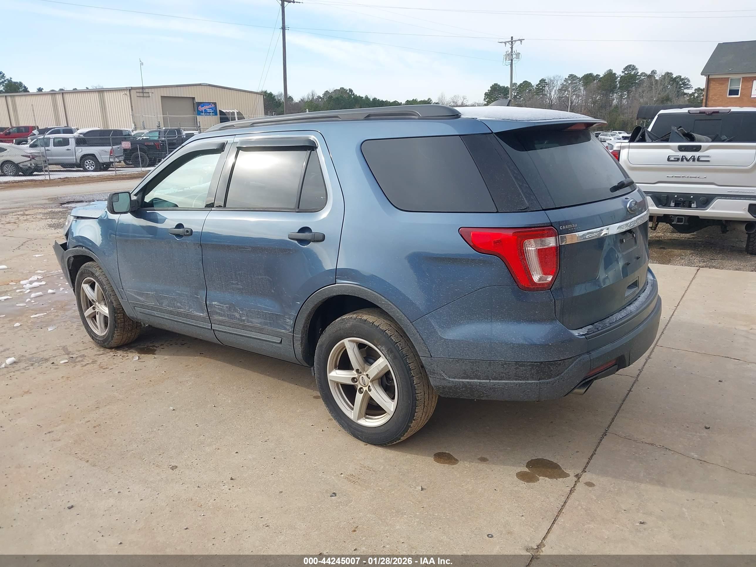FORD EXPLORER image 3
