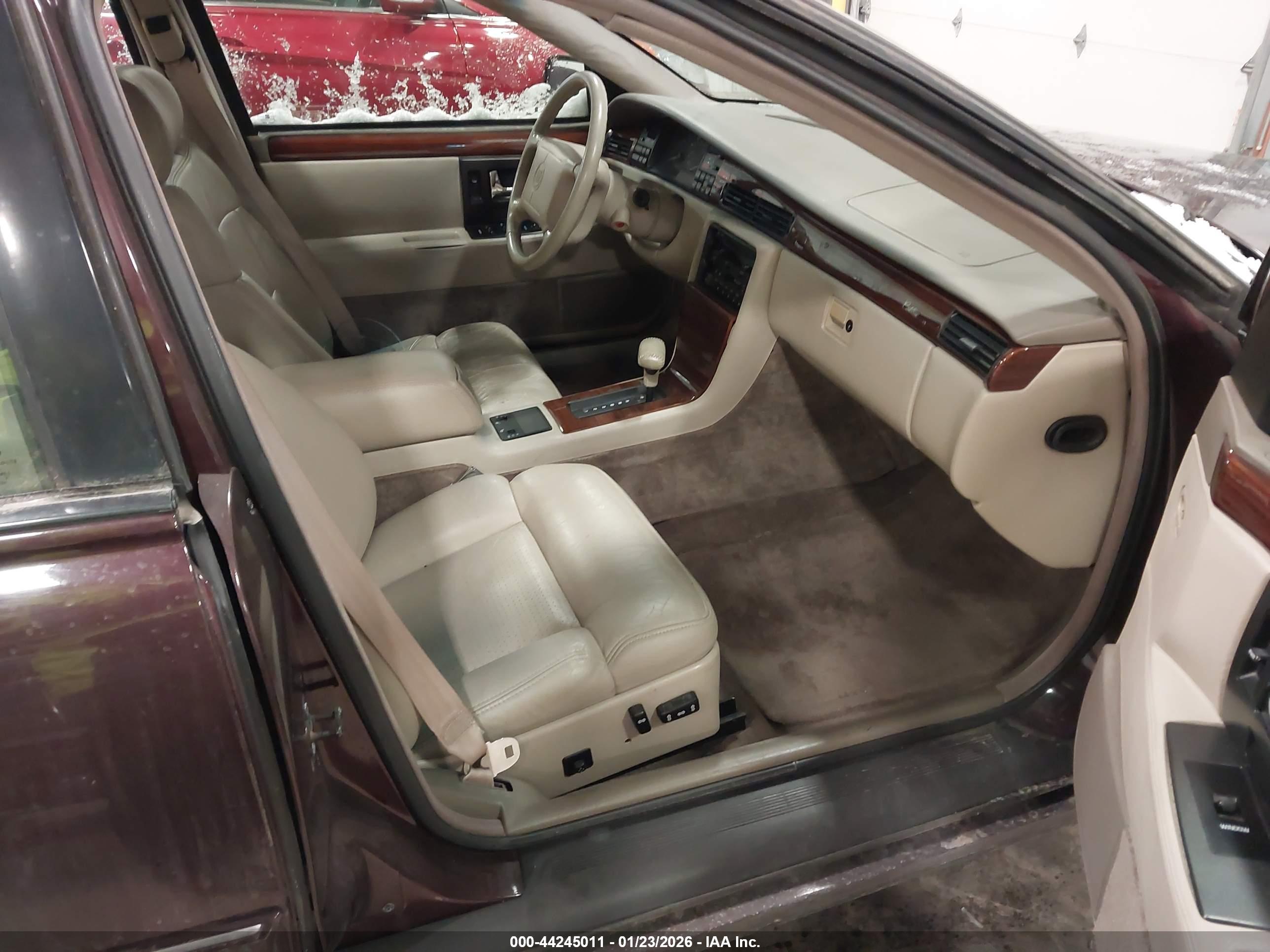 CADILLAC SEVILLE image 5