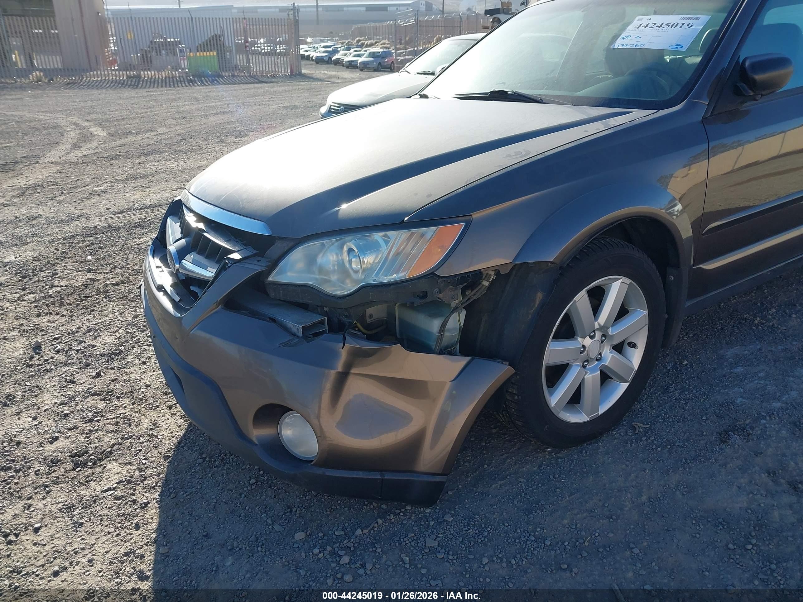 SUBARU OUTBACK image 6
