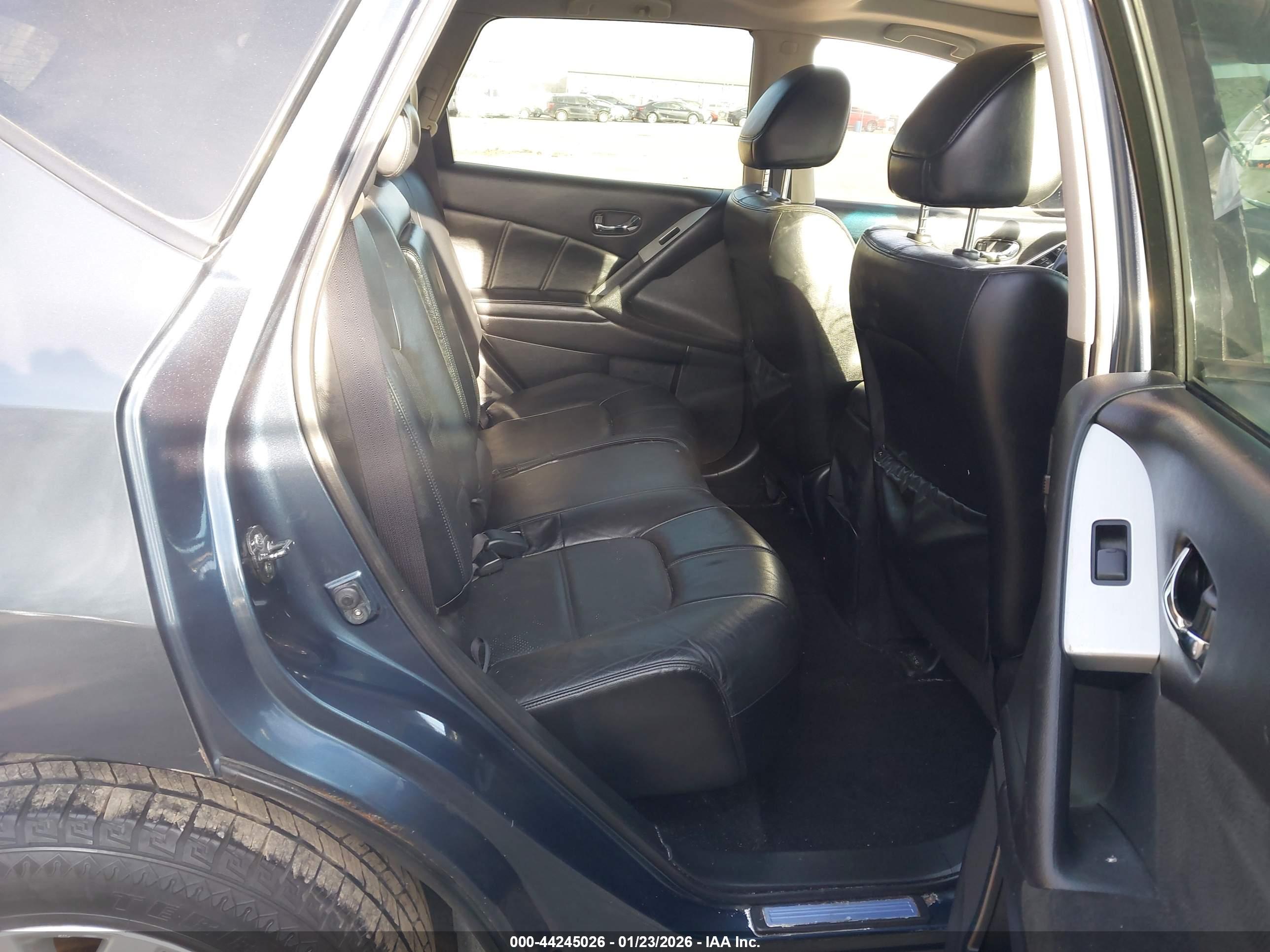NISSAN MURANO image 8