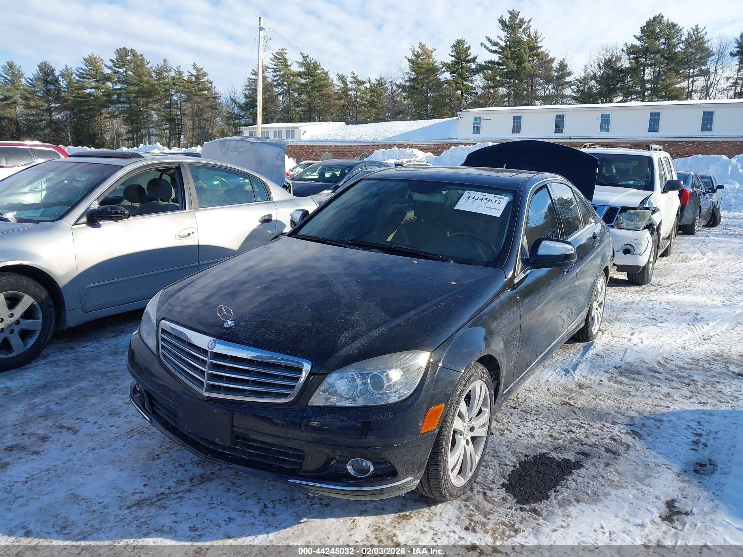 MERCEDES-BENZ C image 2