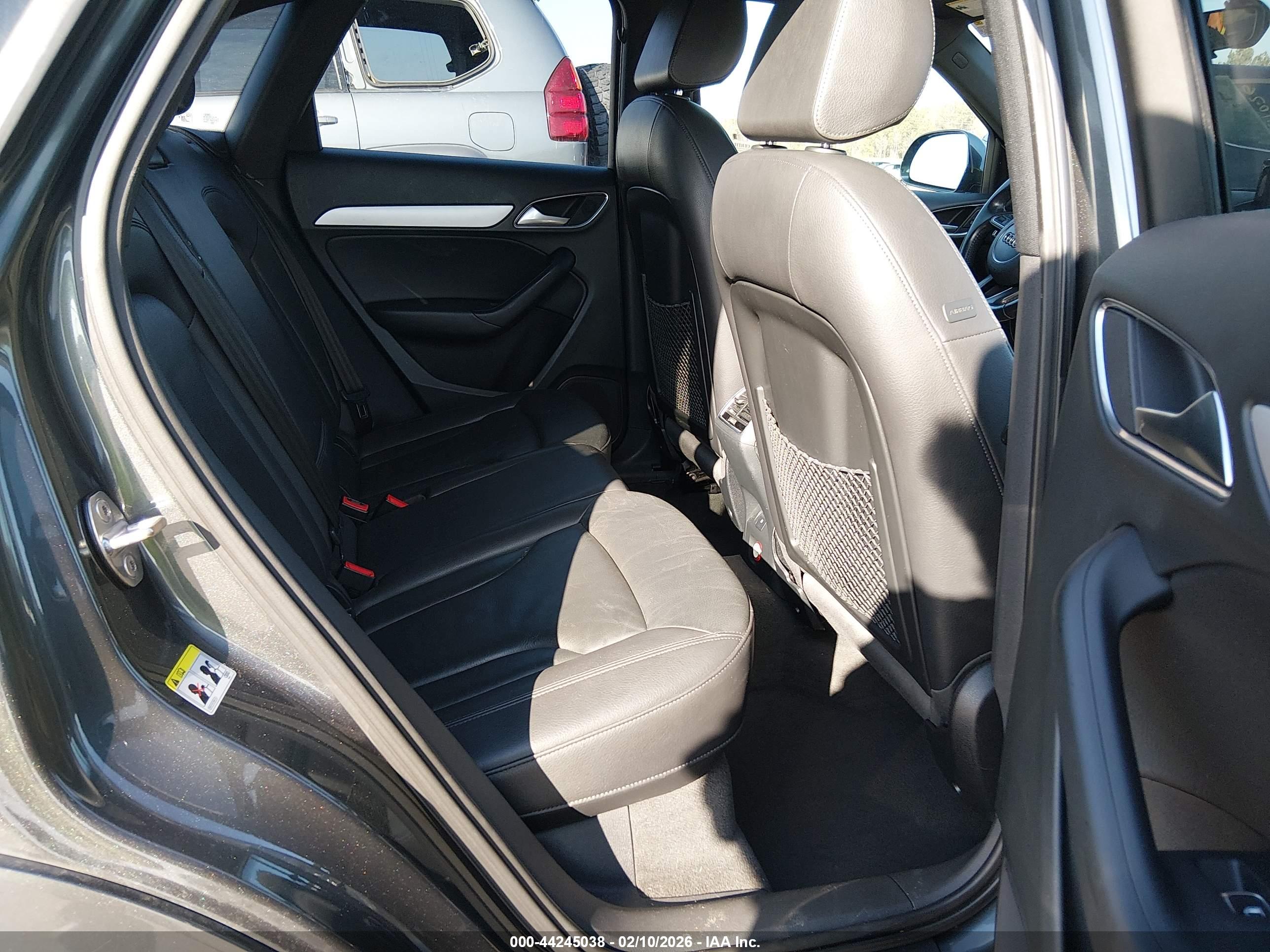 AUDI Q3 image 8