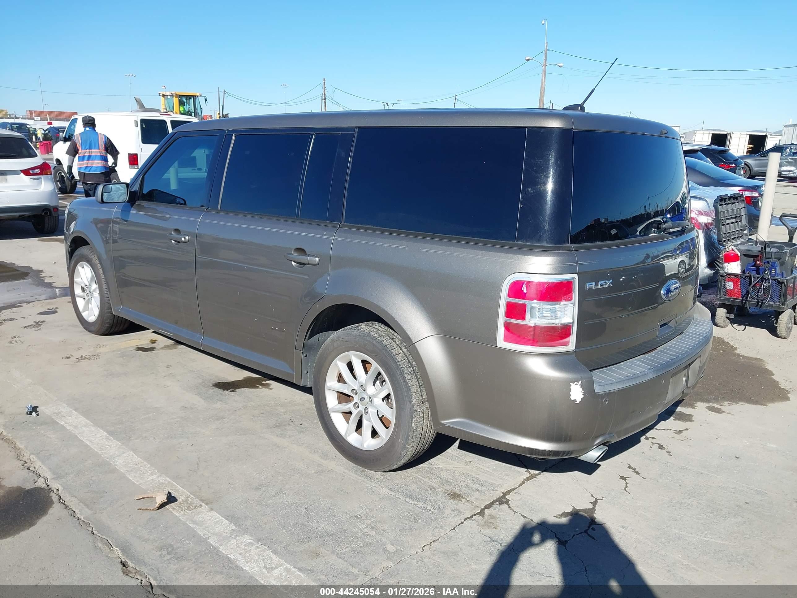 FORD FLEX image 3