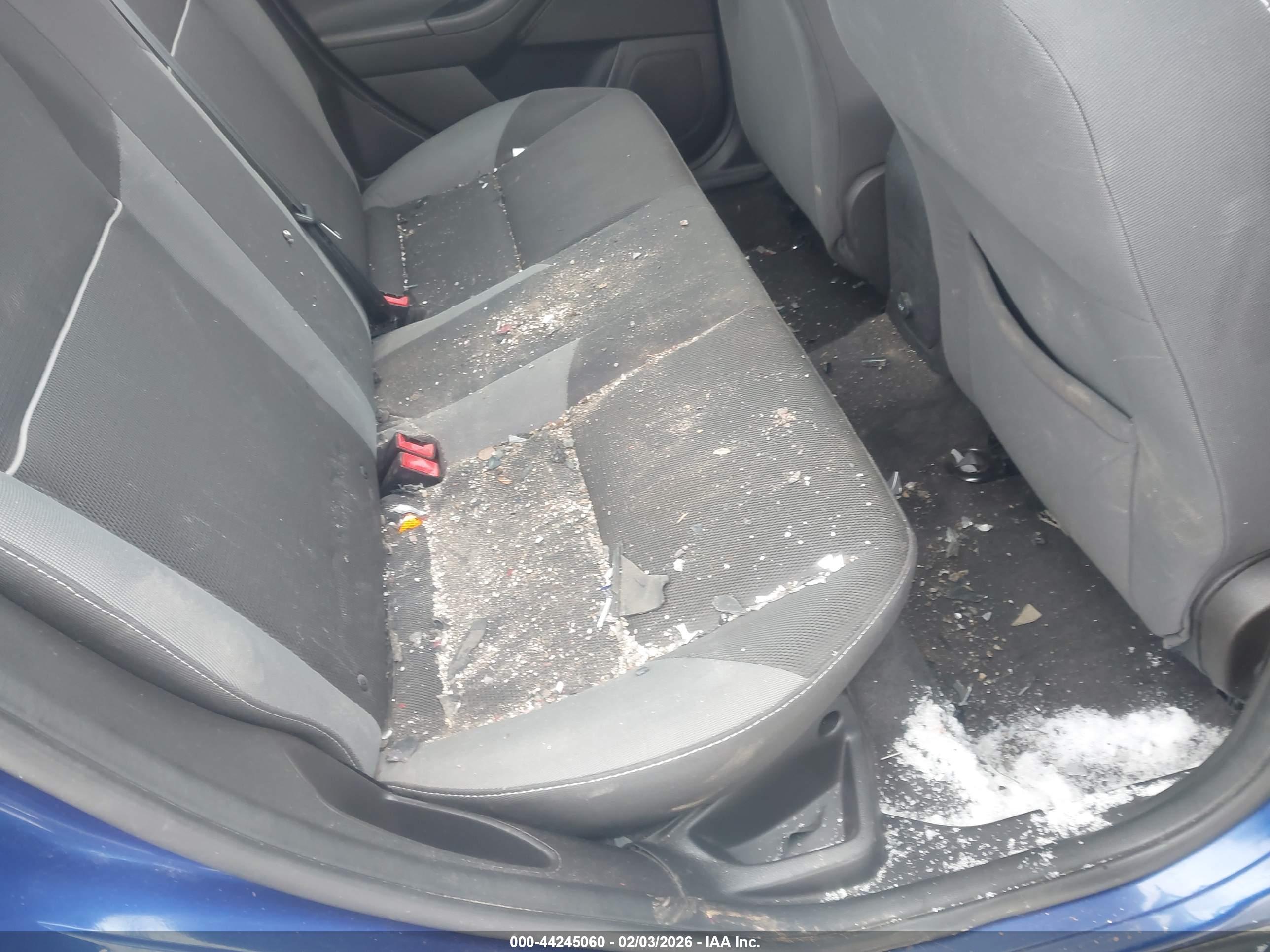 FORD FOCUS image 8