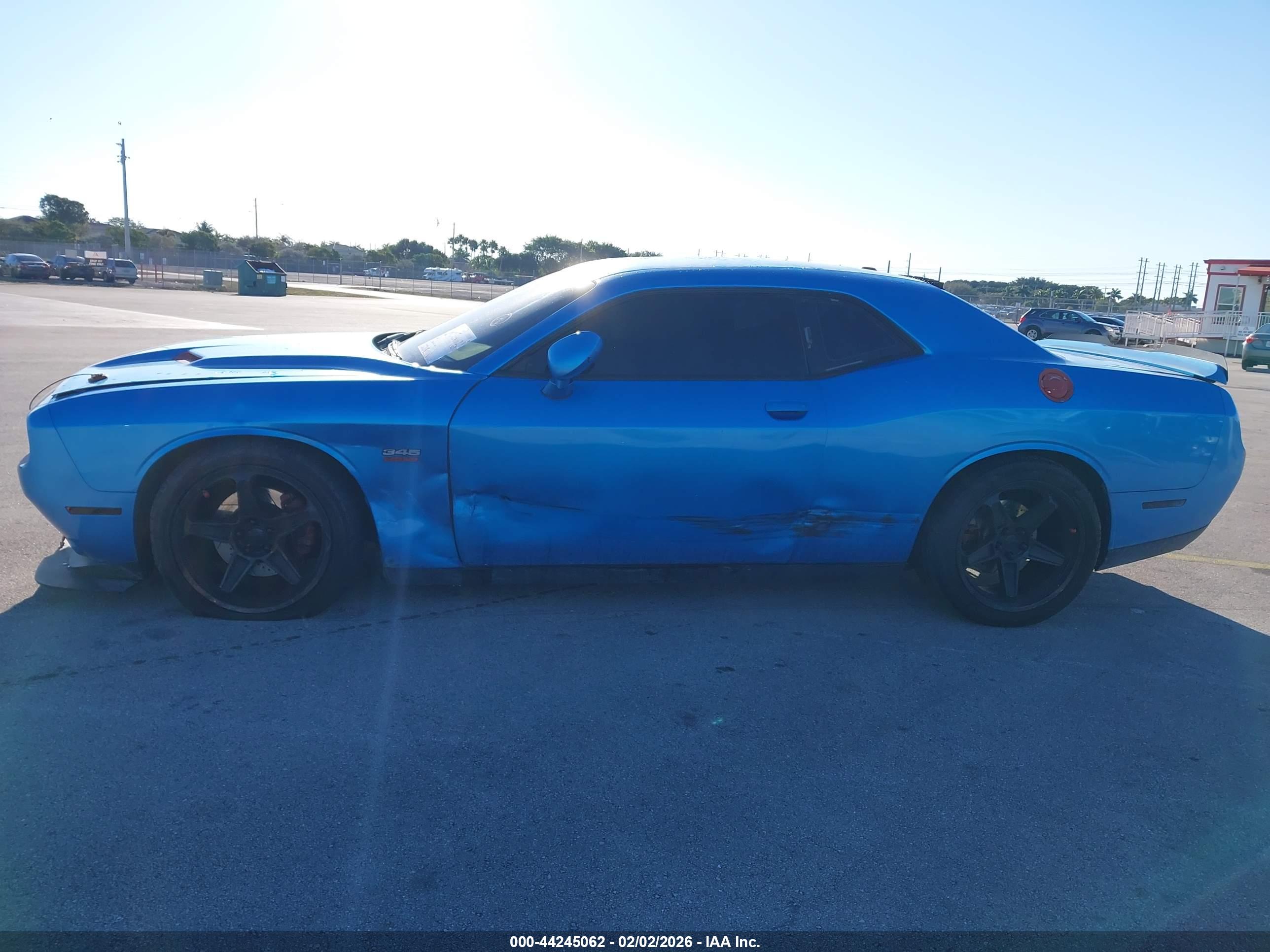 DODGE CHALLENGER image 6