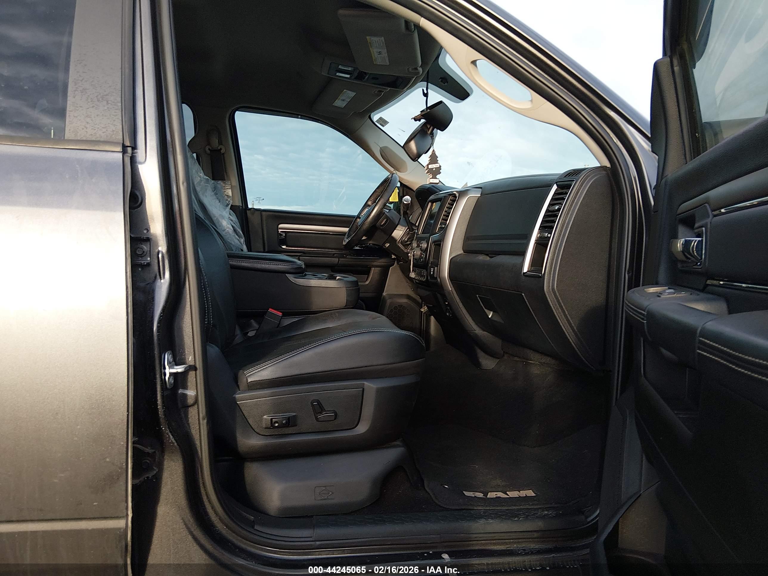 RAM 2500 image 5