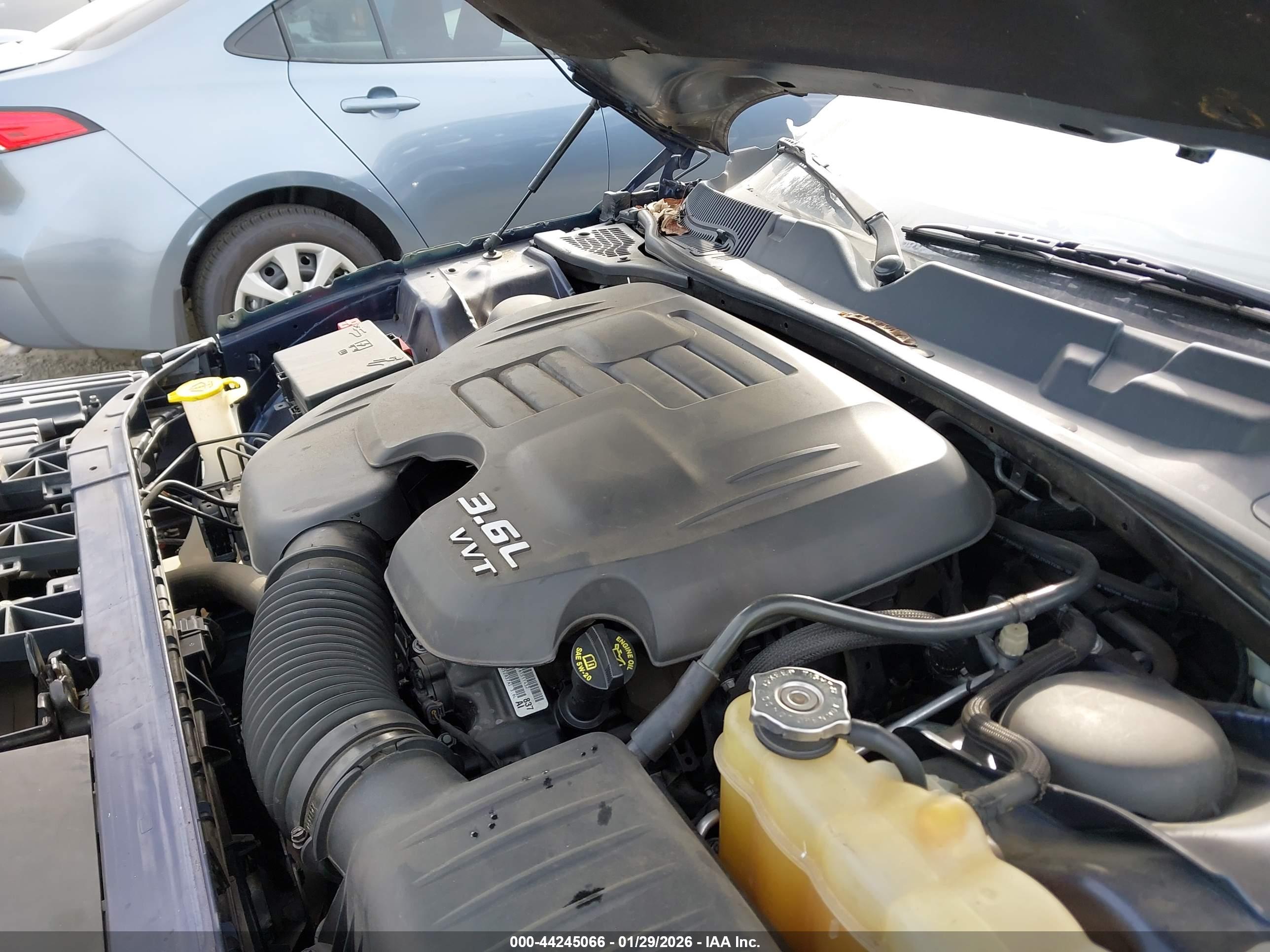 DODGE CHALLENGER image 10