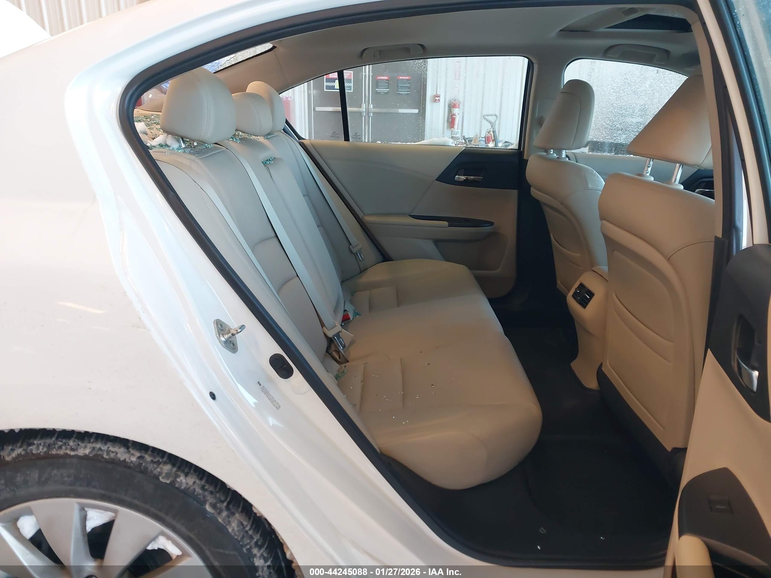HONDA ACCORD image 8