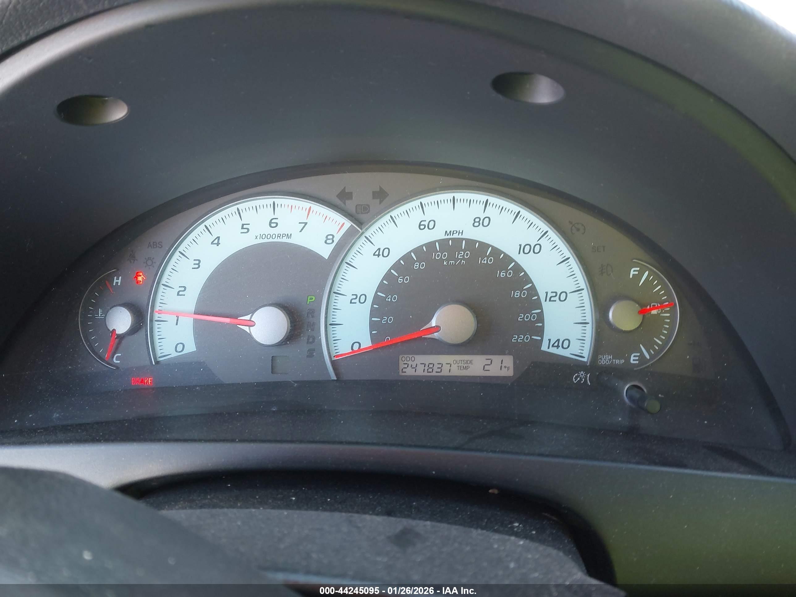 TOYOTA CAMRY image 7
