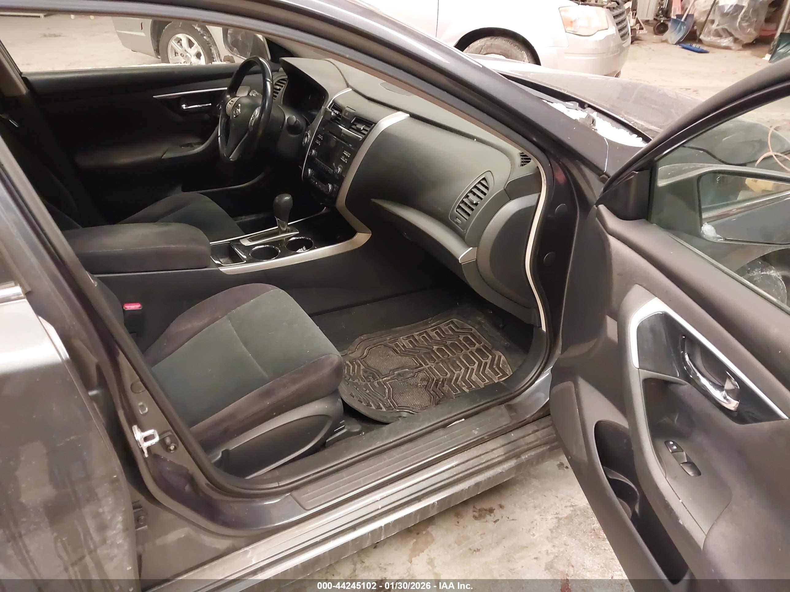 NISSAN ALTIMA image 5