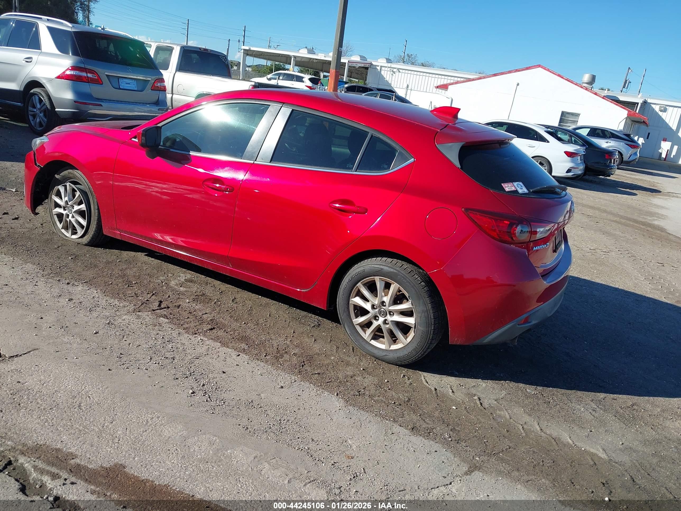 MAZDA MAZDA3 image 3