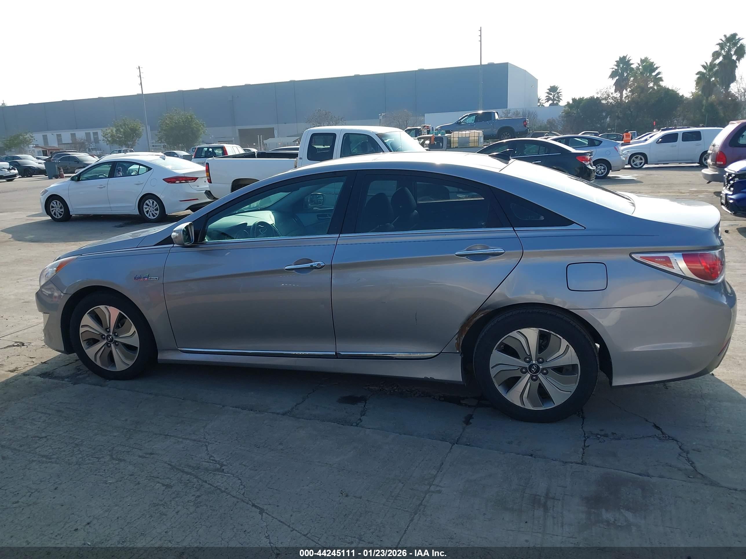 HYUNDAI SONATA image 6