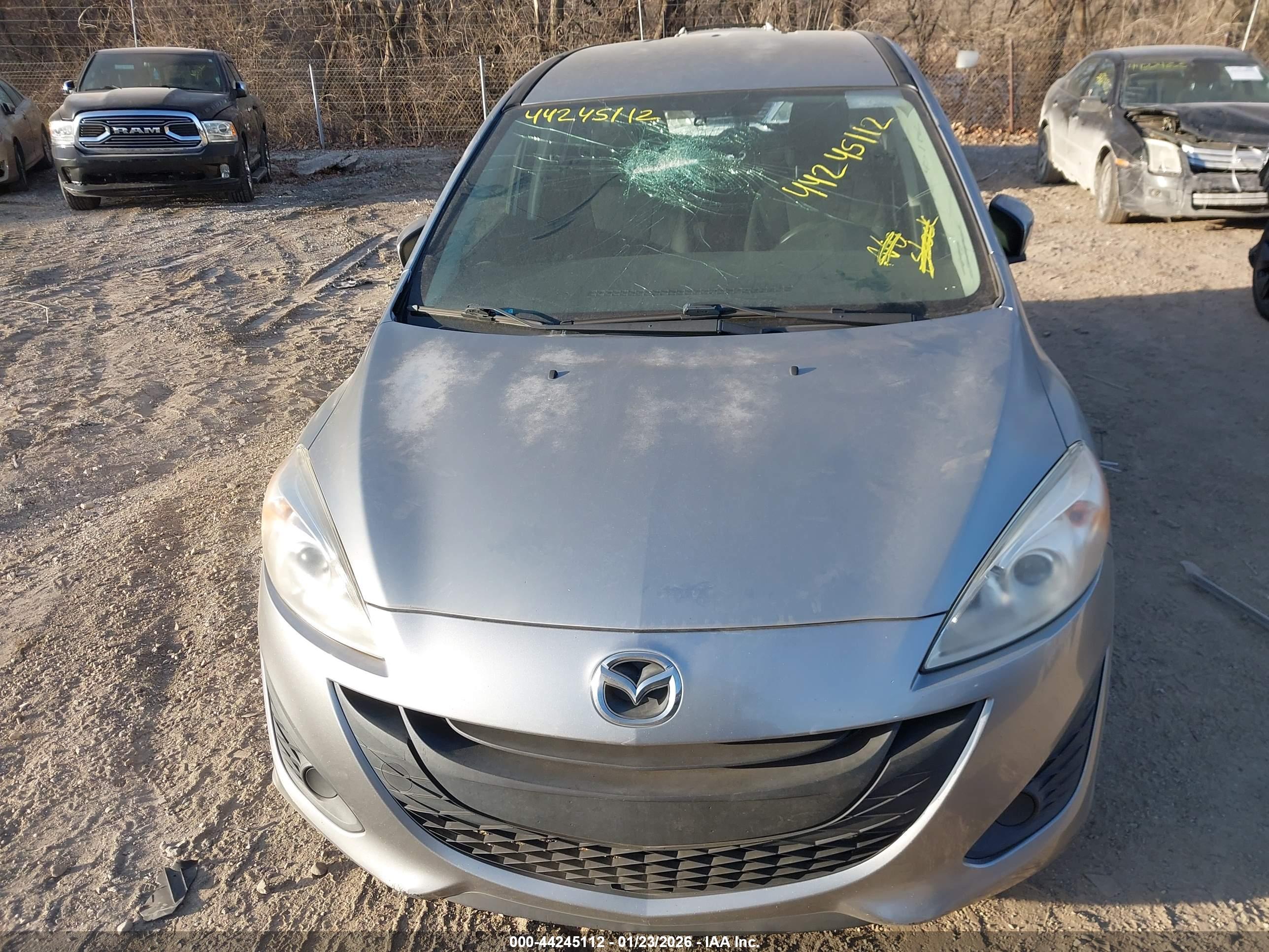 MAZDA MAZDA5 image 6