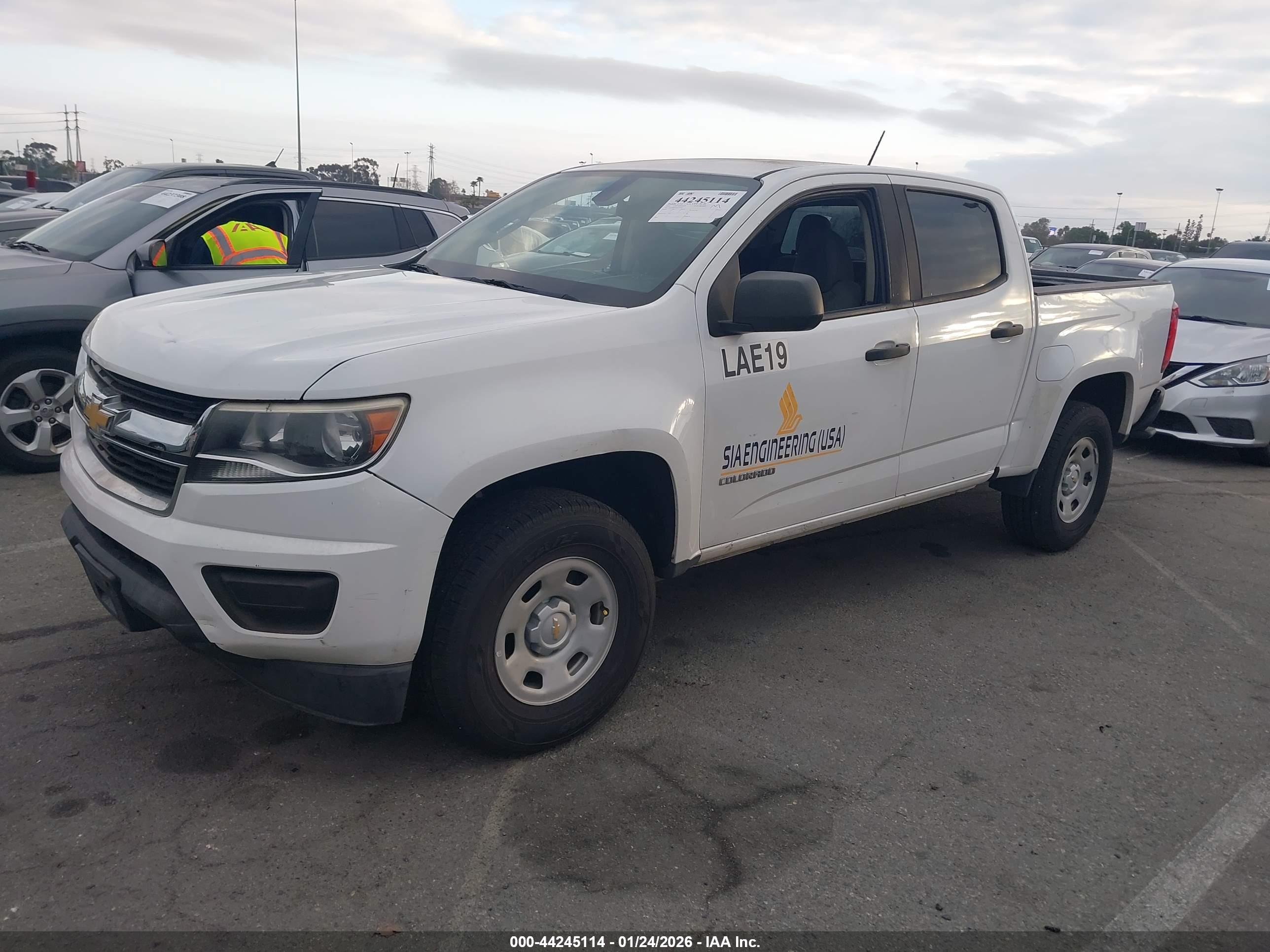 CHEVROLET COLORADO image 2