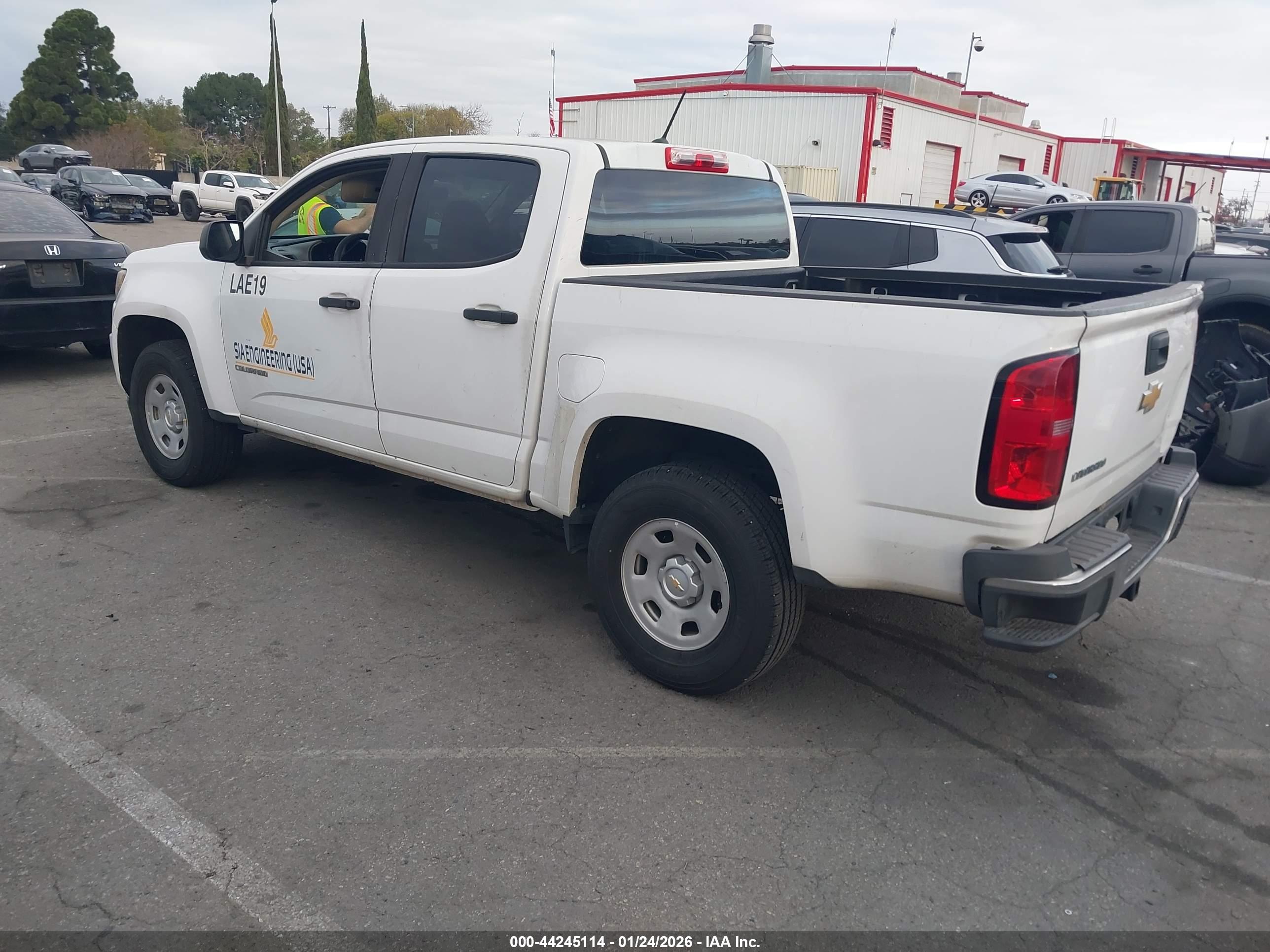 CHEVROLET COLORADO image 3
