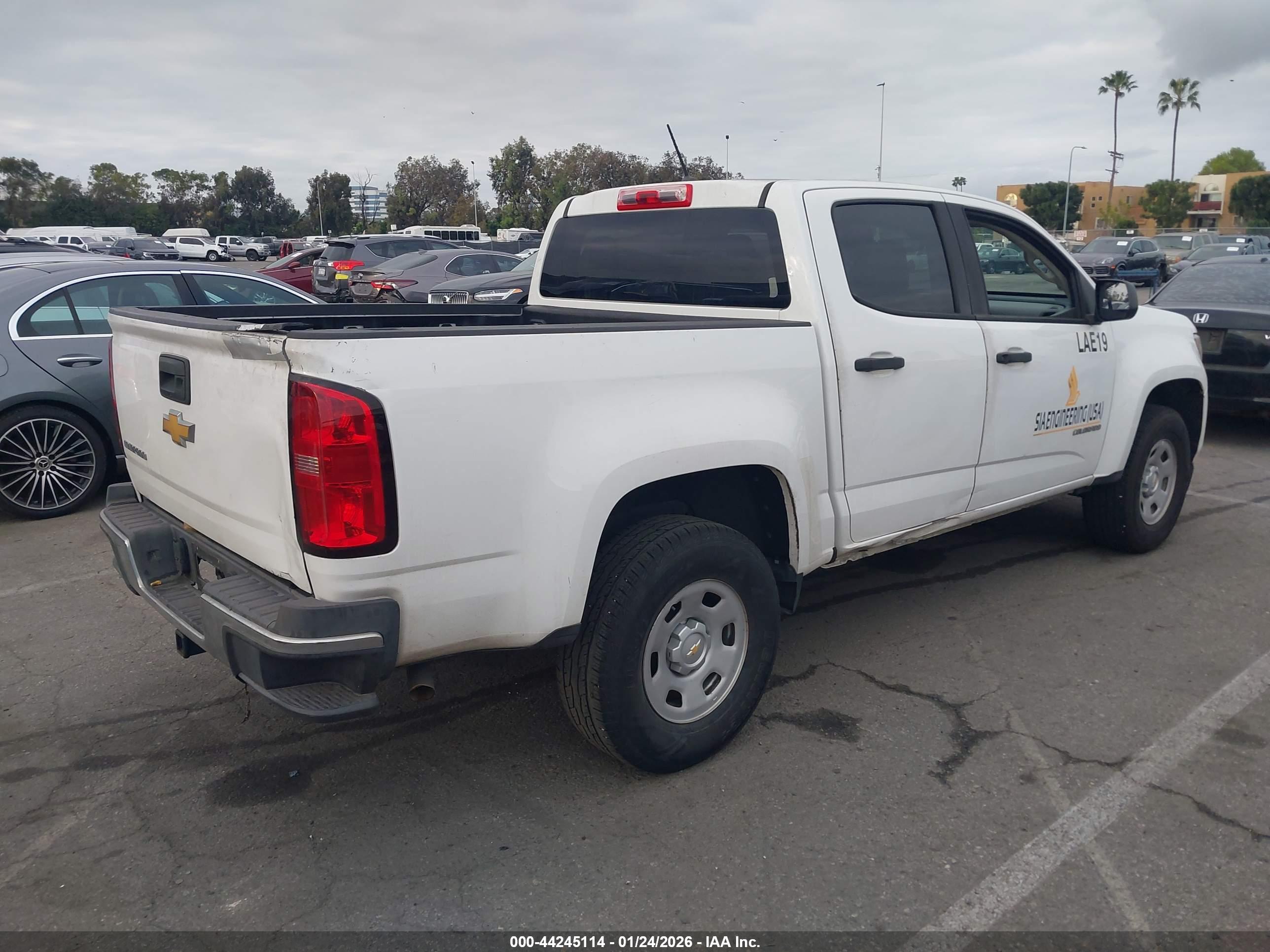 CHEVROLET COLORADO image 4