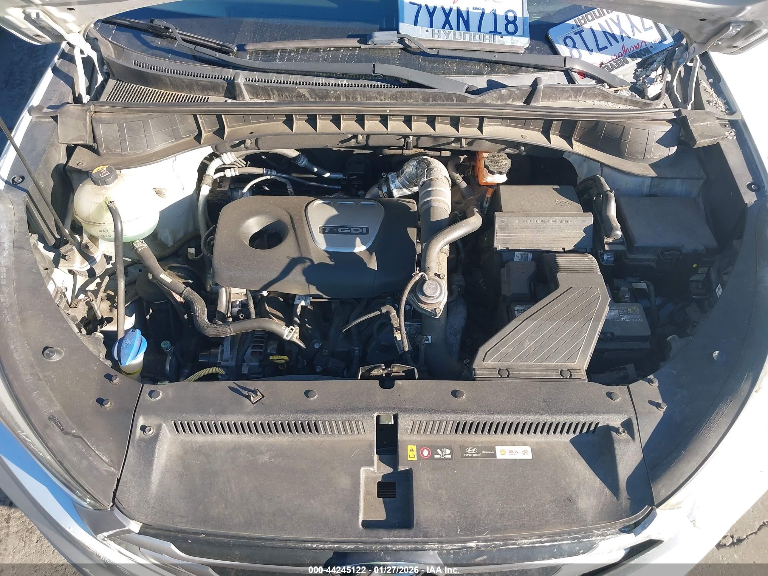 HYUNDAI TUCSON image 10