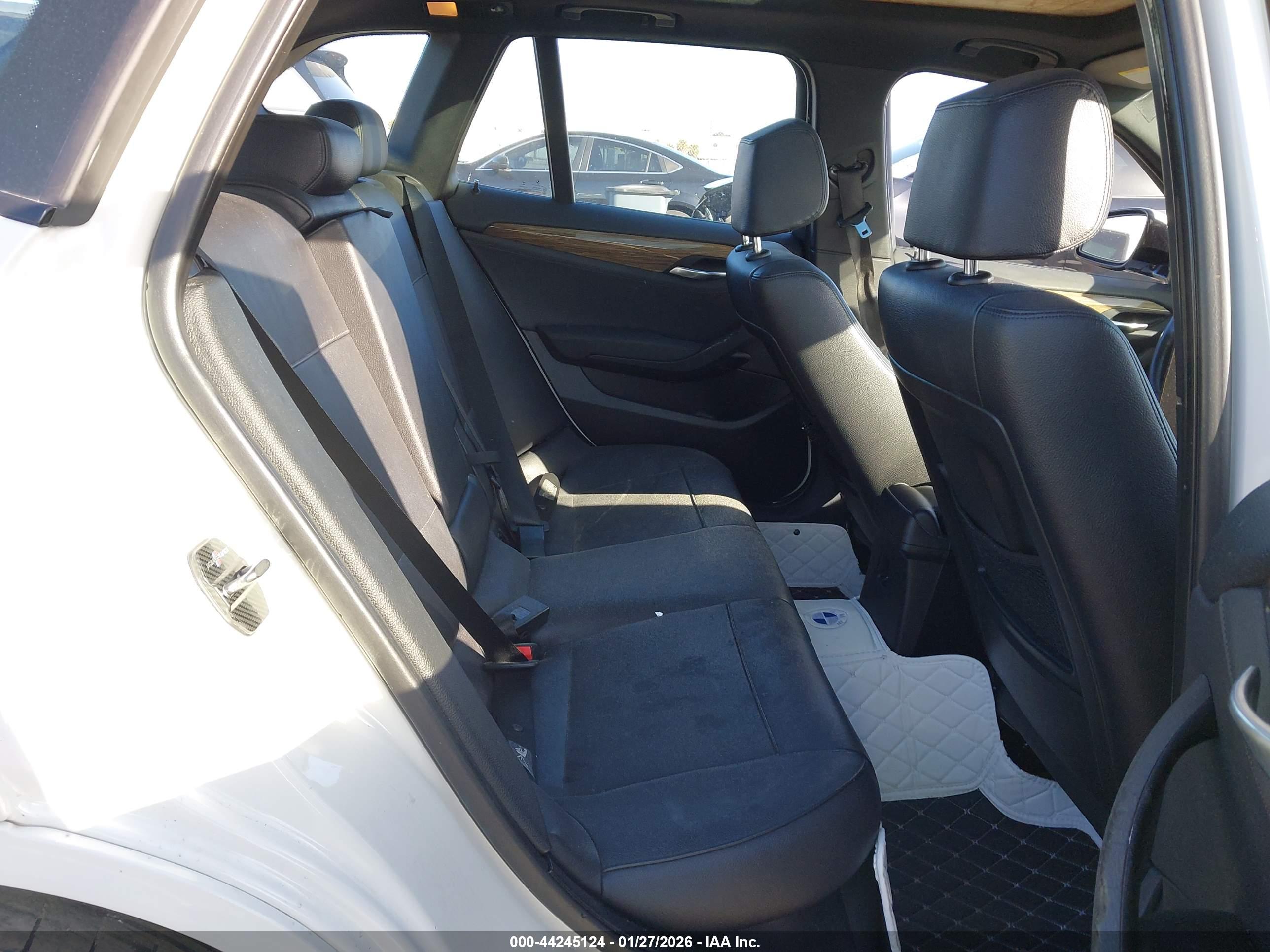 BMW X1 image 8