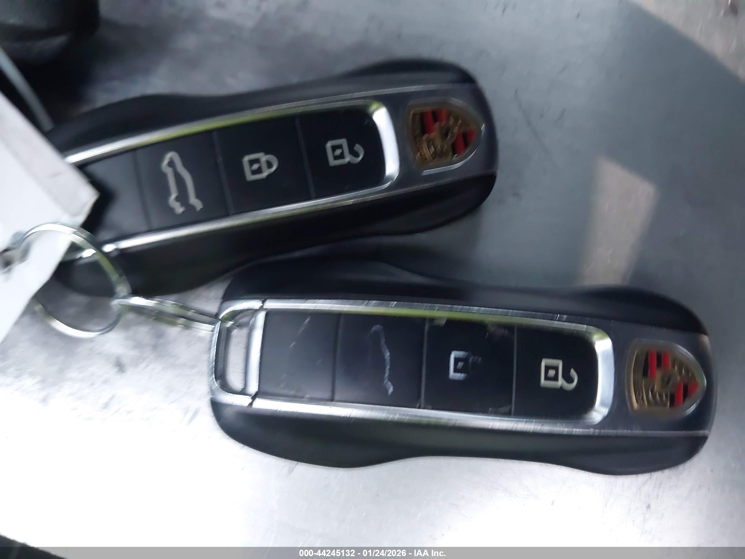 PORSCHE CAYENNE image 11