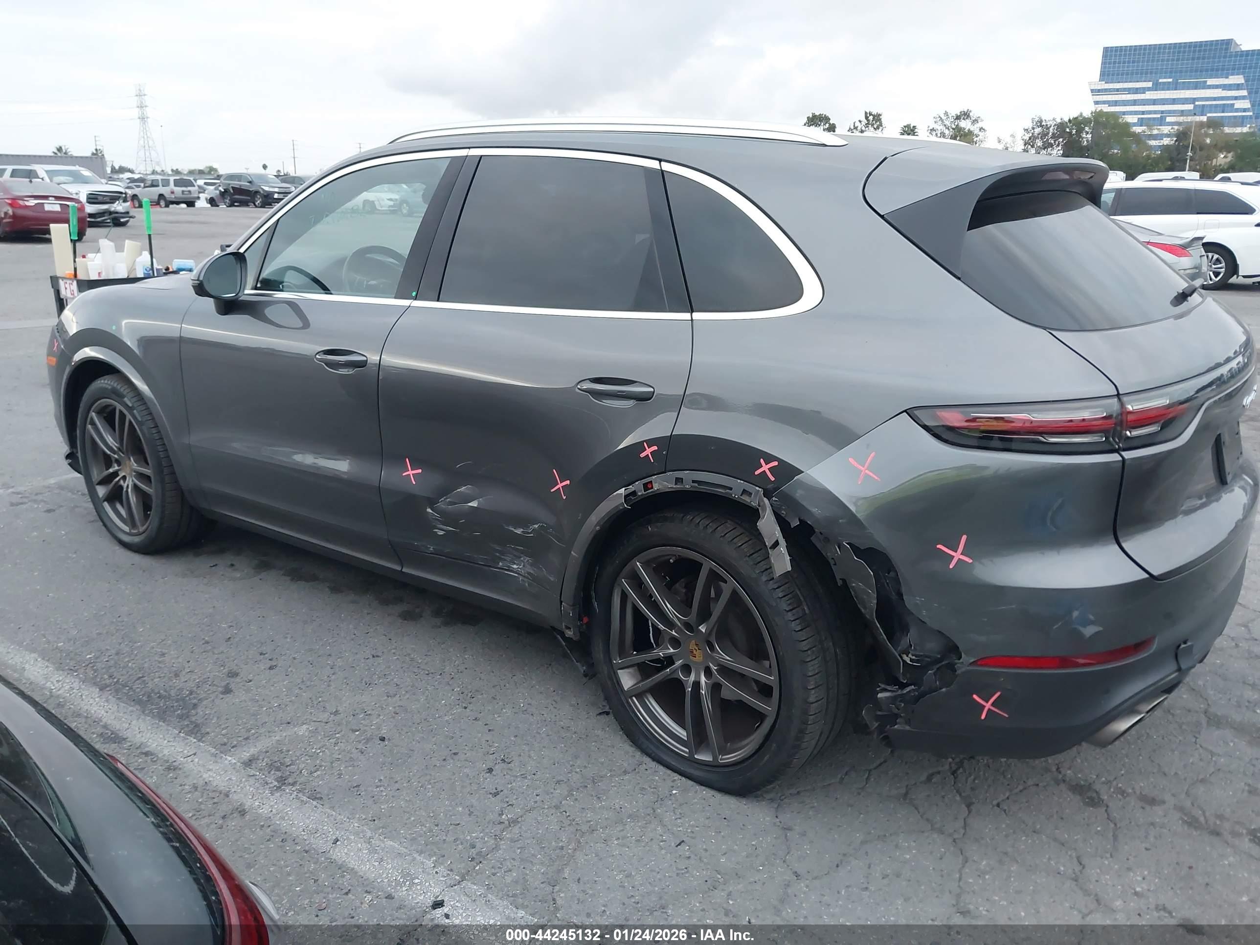 PORSCHE CAYENNE image 3