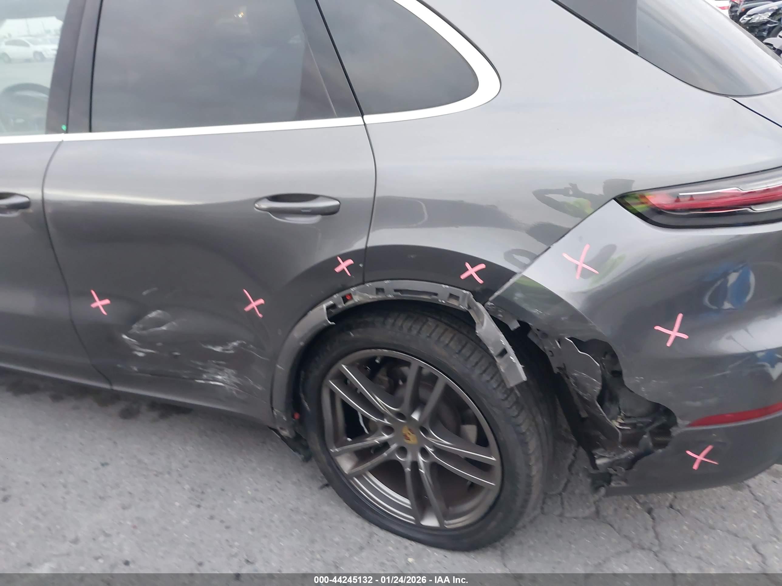 PORSCHE CAYENNE image 6