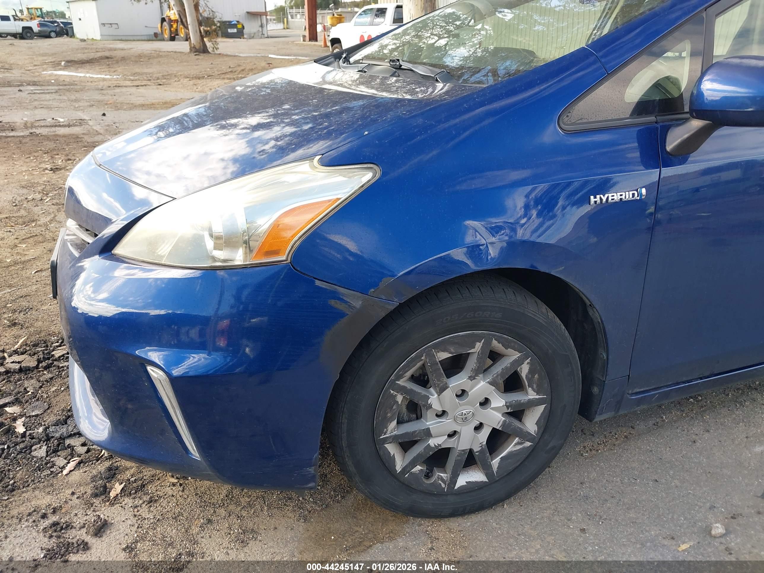 TOYOTA PRIUS image 6