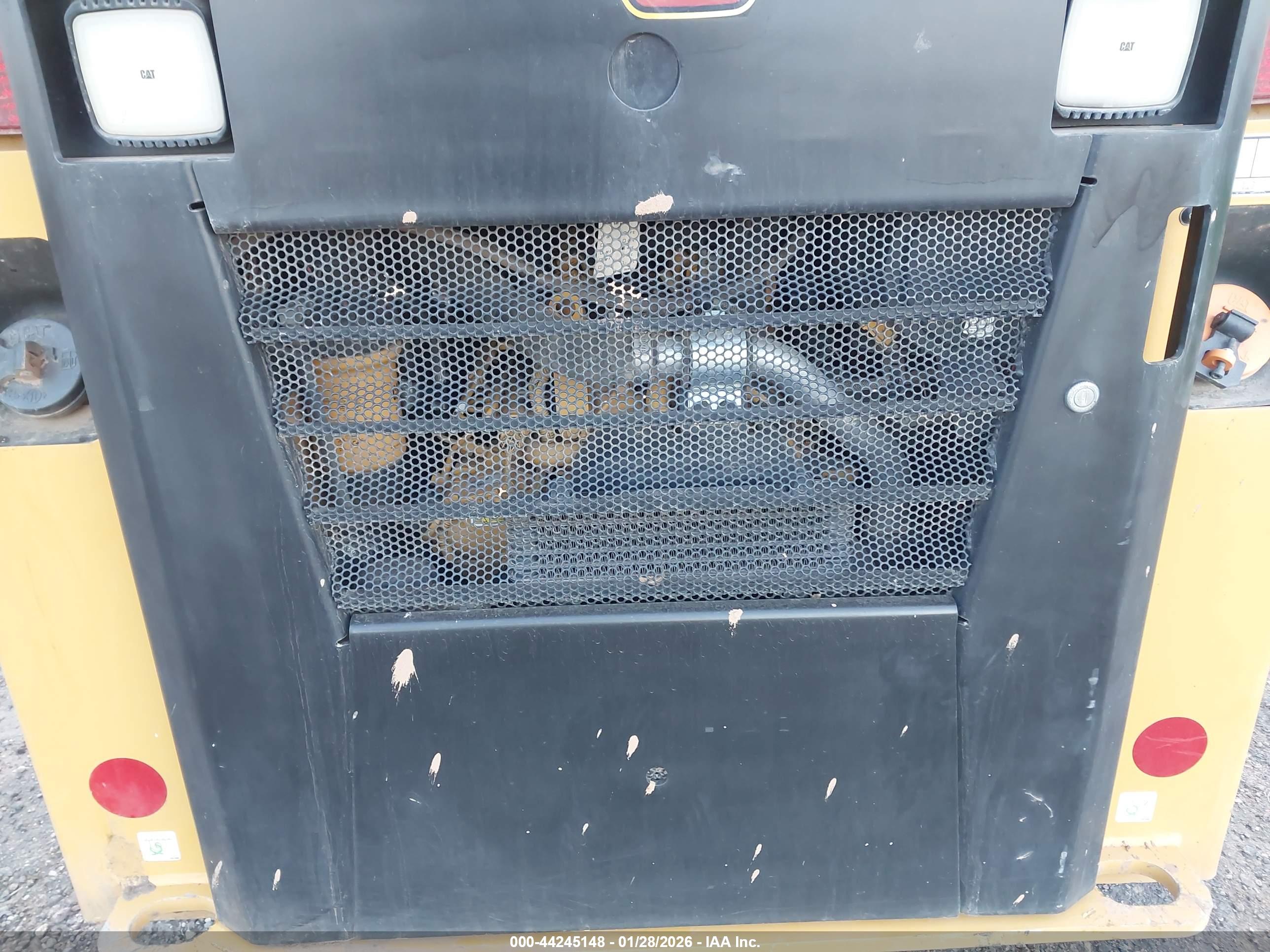 CATERPILLAR 239D3 image 10