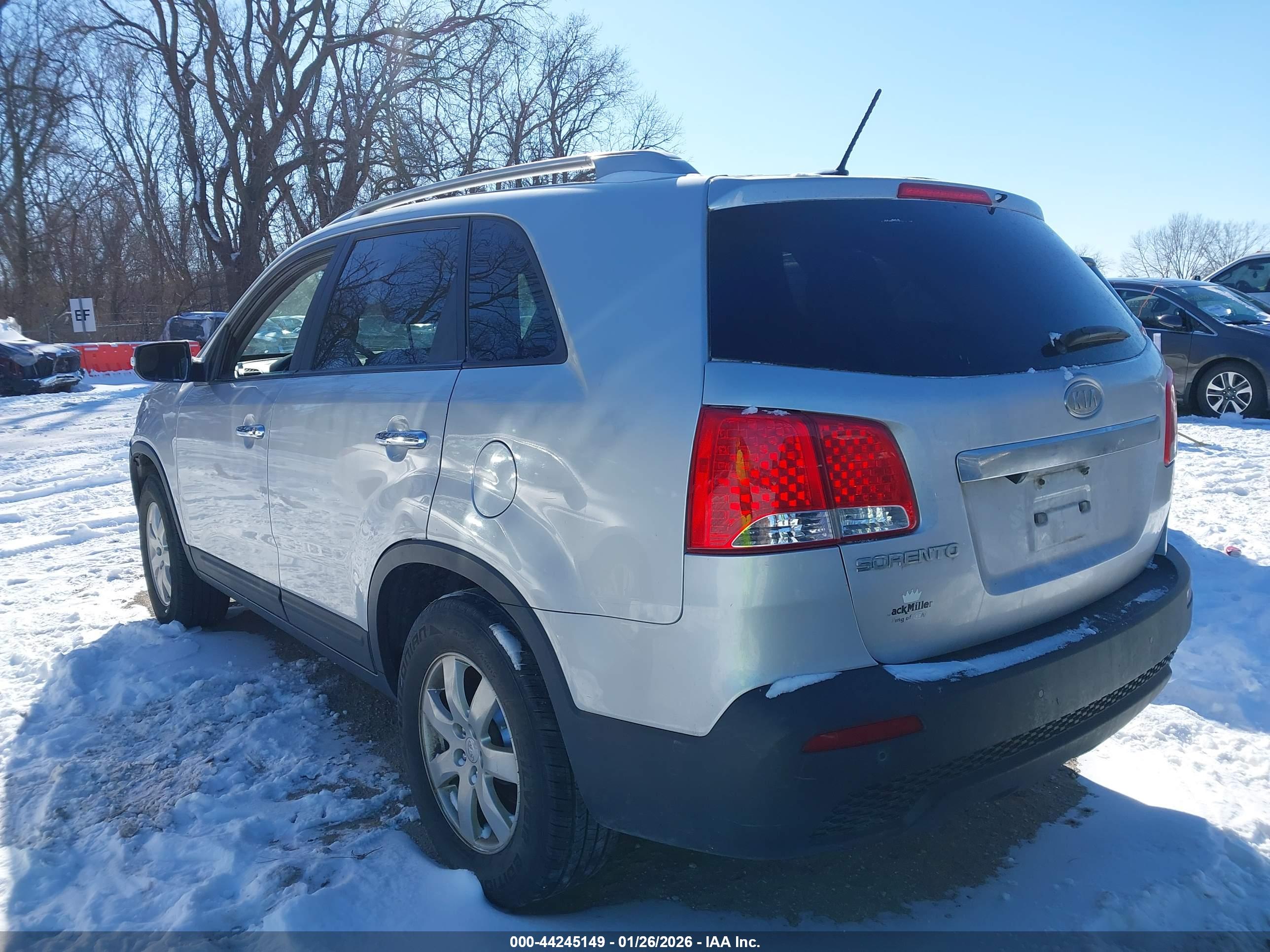 KIA SORENTO image 3